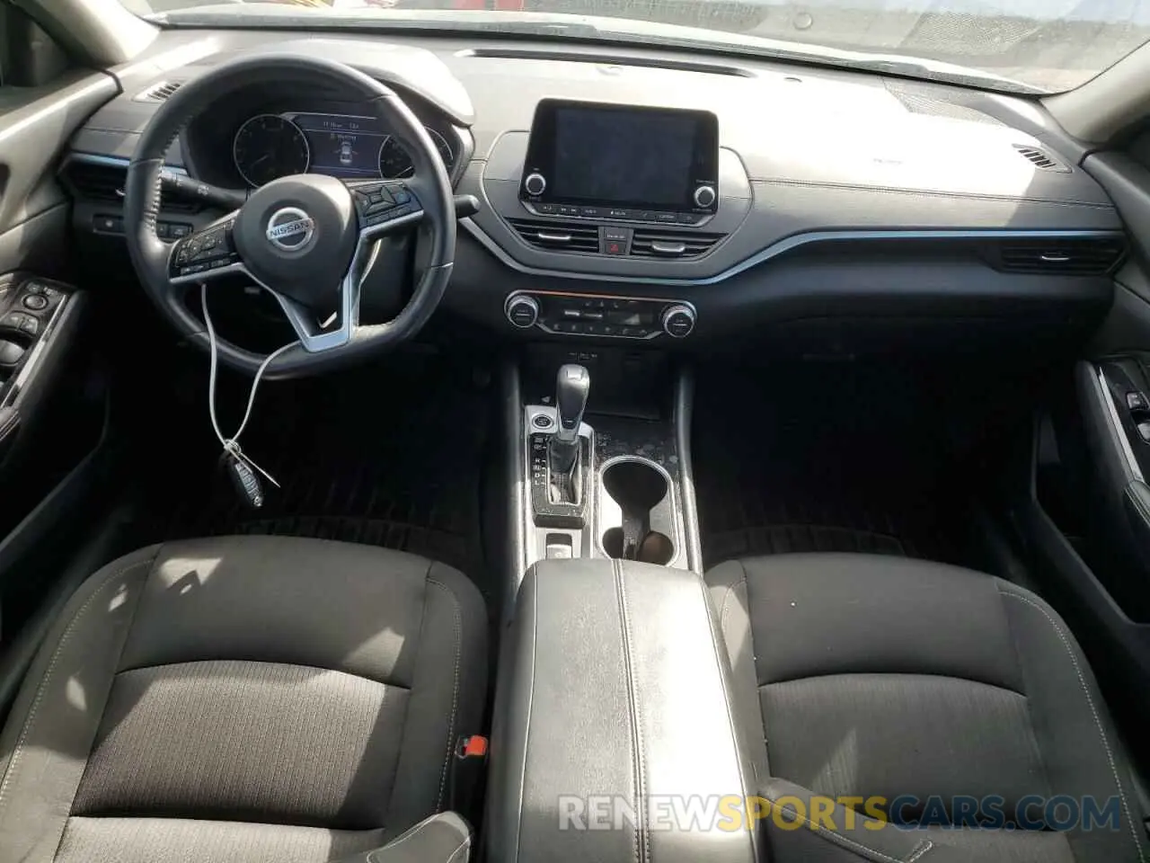 8 Photograph of a damaged car 1N4BL4DV8LC282068 NISSAN ALTIMA 2020