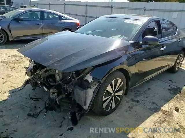 10 Photograph of a damaged car 1N4BL4DV9LC243196 NISSAN ALTIMA 2020