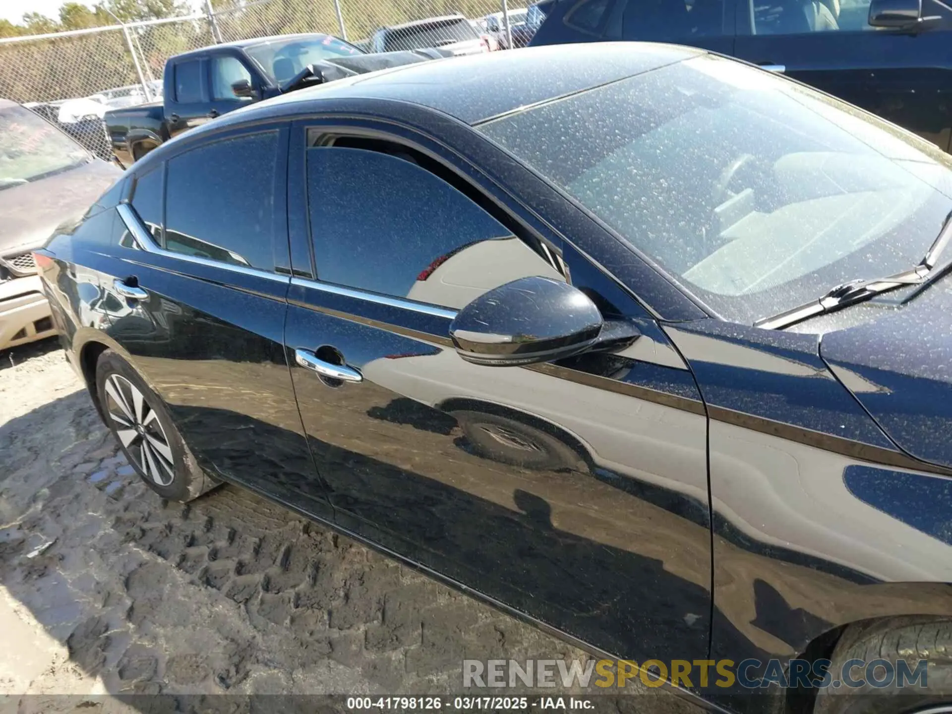 13 Photograph of a damaged car 1N4BL4DVXLC285909 NISSAN ALTIMA 2020