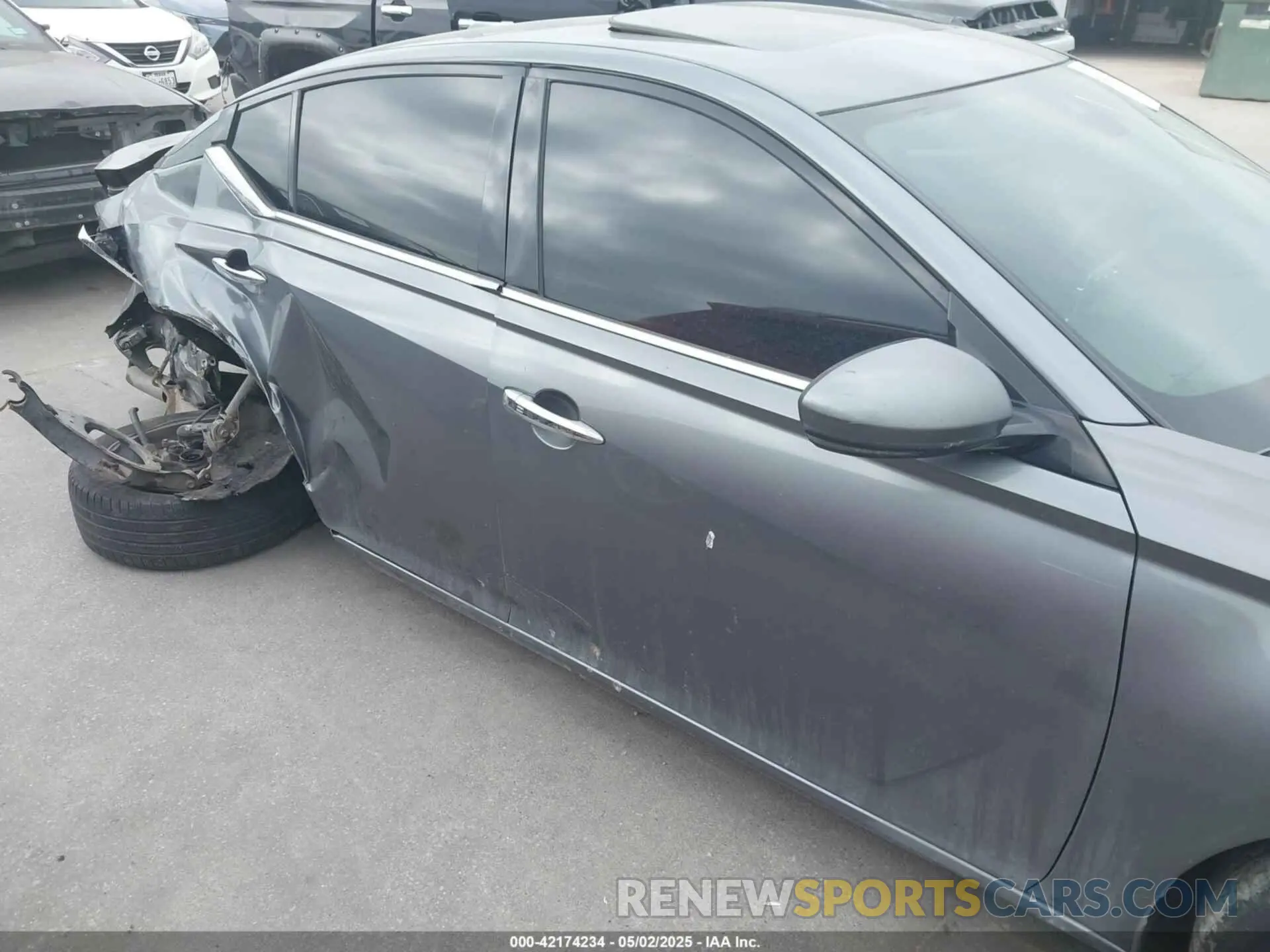 14 Photograph of a damaged car 1N4BL4DW1LC167322 NISSAN ALTIMA 2020