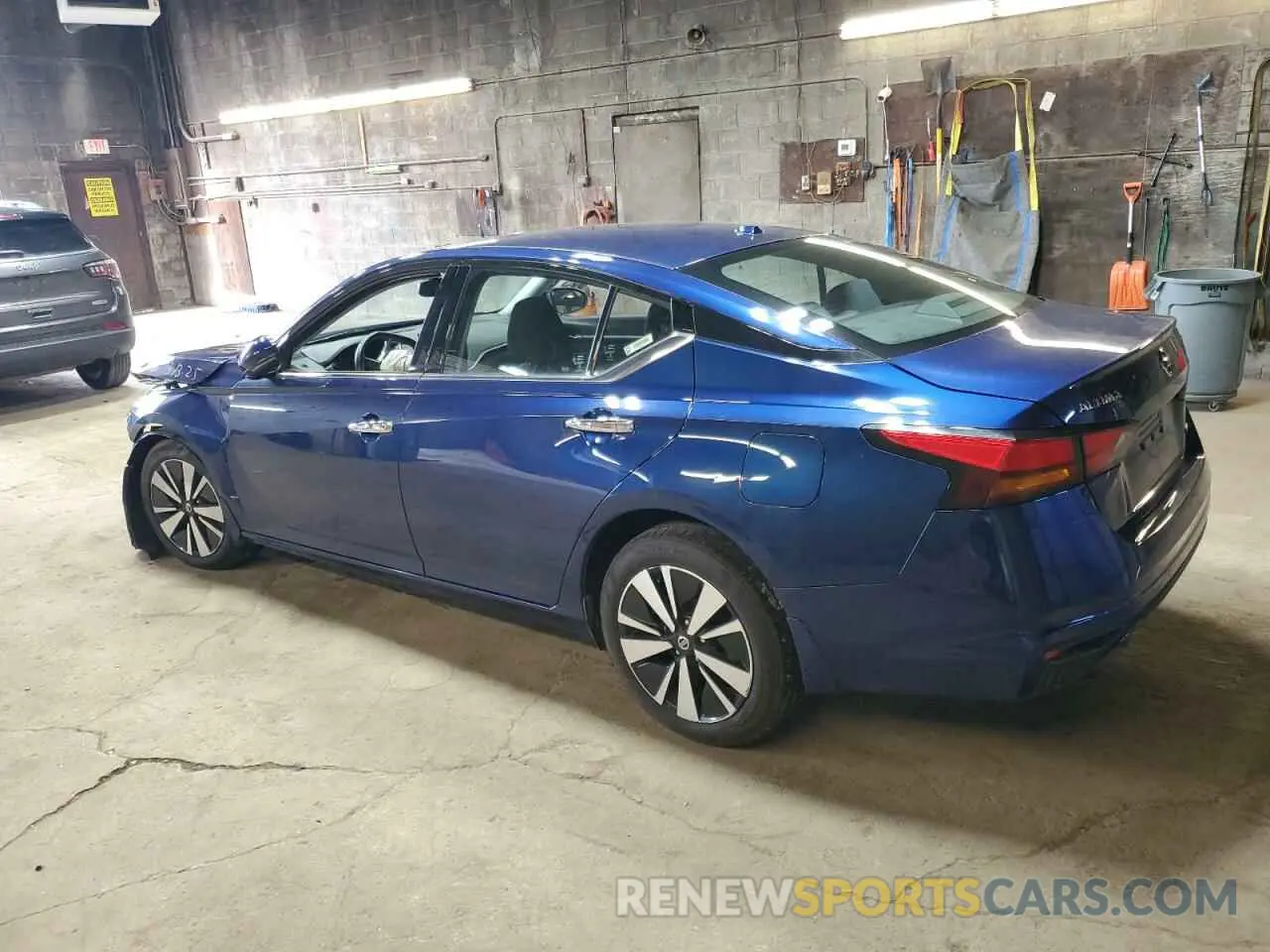 2 Photograph of a damaged car 1N4BL4DW4LN300529 NISSAN ALTIMA 2020