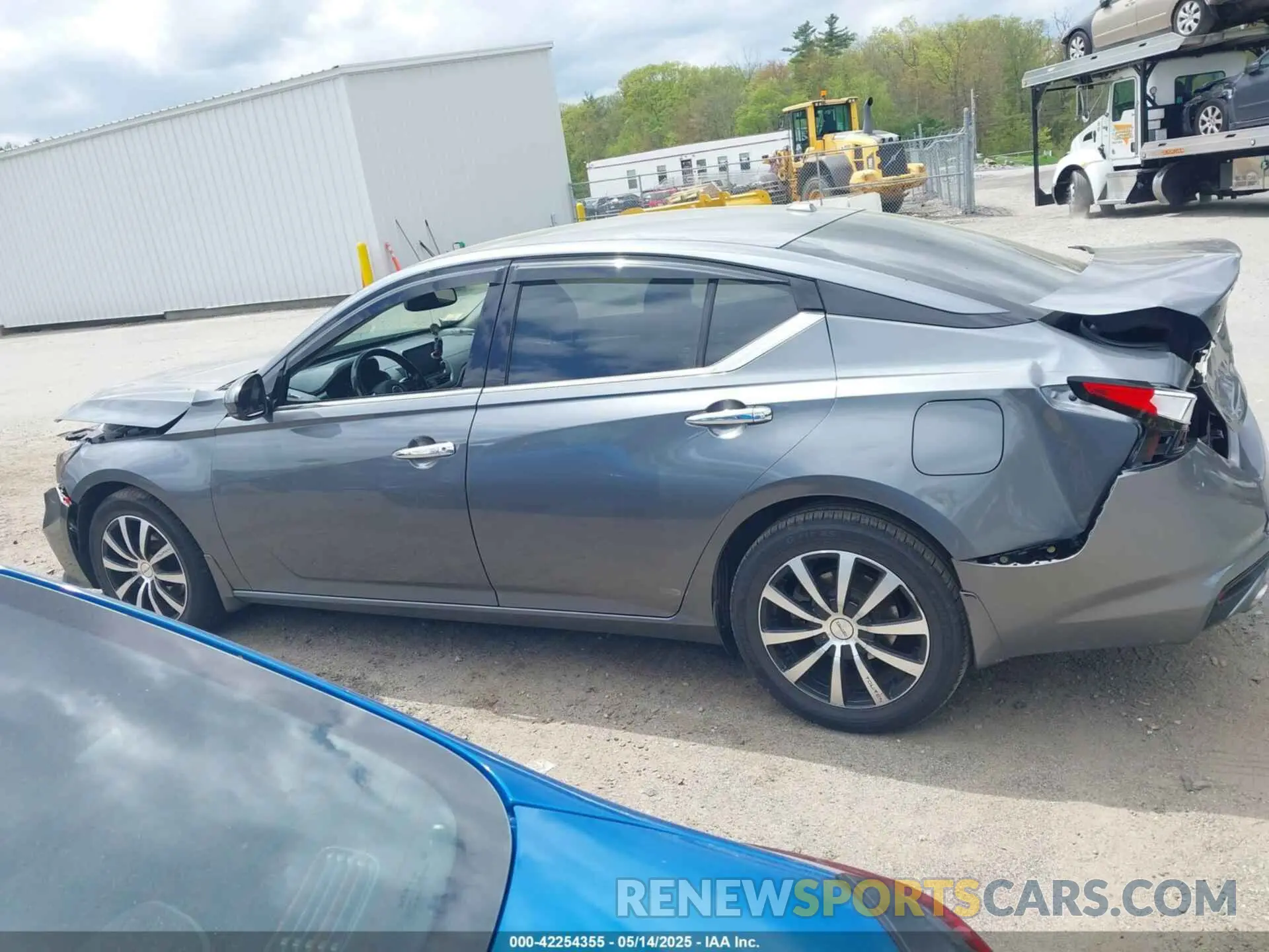 15 Photograph of a damaged car 1N4BL4DW7LC228558 NISSAN ALTIMA 2020