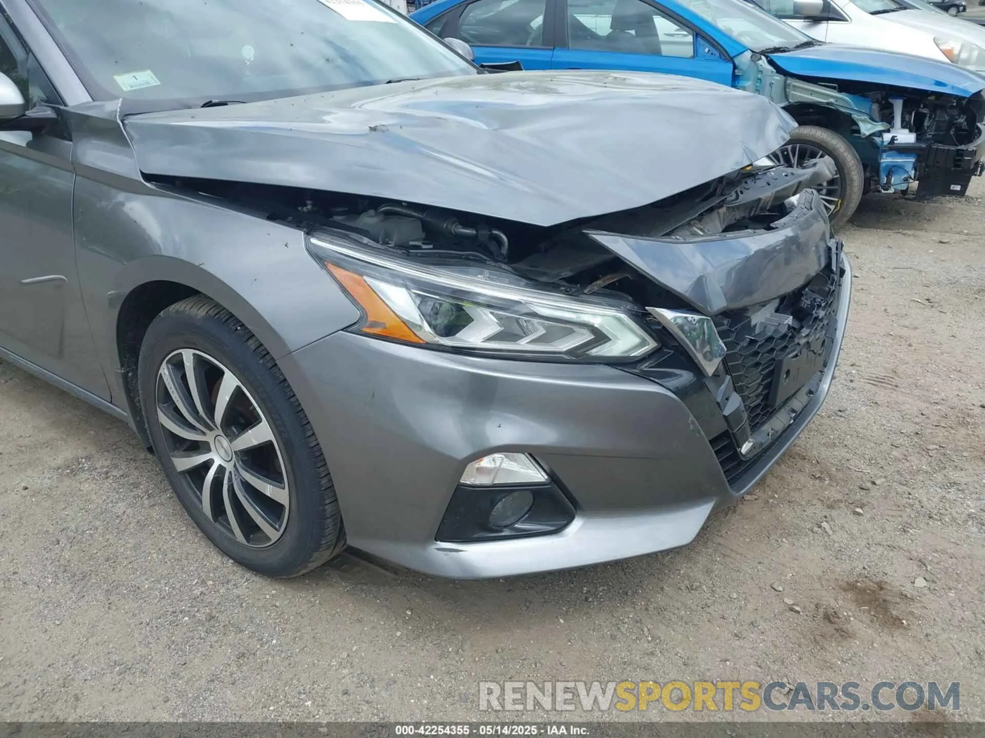 18 Photograph of a damaged car 1N4BL4DW7LC228558 NISSAN ALTIMA 2020
