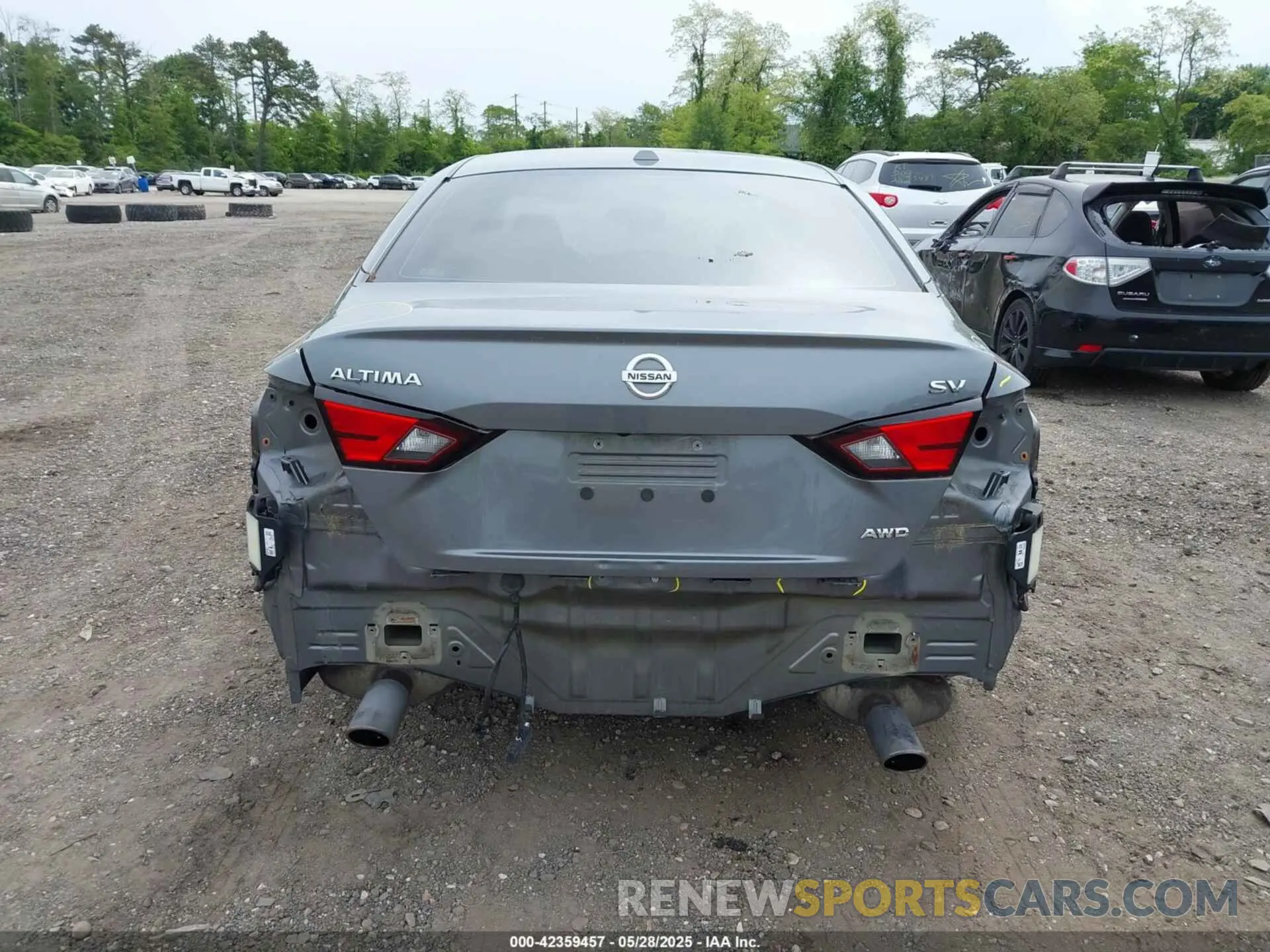16 Photograph of a damaged car 1N4BL4DWXLC172566 NISSAN ALTIMA 2020