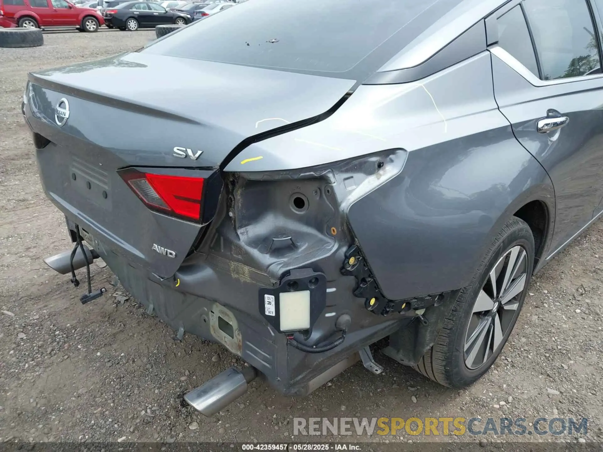 18 Photograph of a damaged car 1N4BL4DWXLC172566 NISSAN ALTIMA 2020