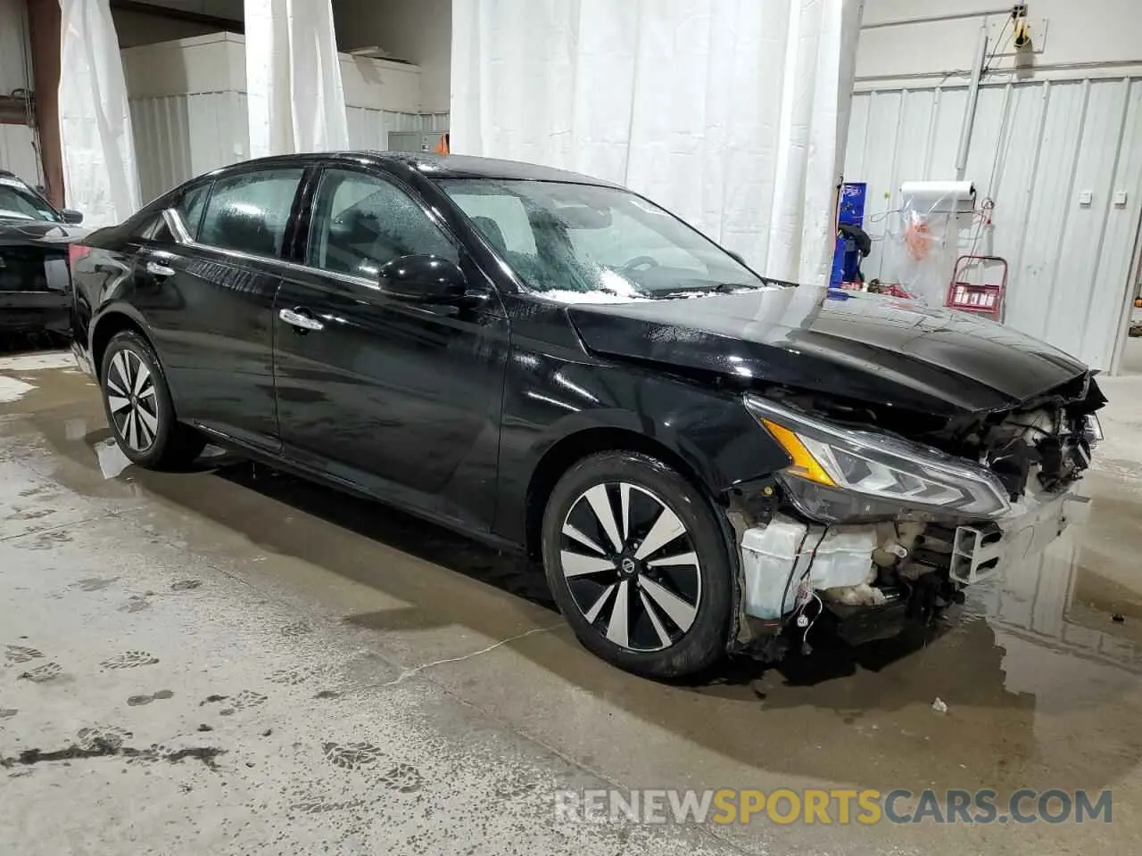 4 Photograph of a damaged car 1N4BL4DWXLC241708 NISSAN ALTIMA 2020