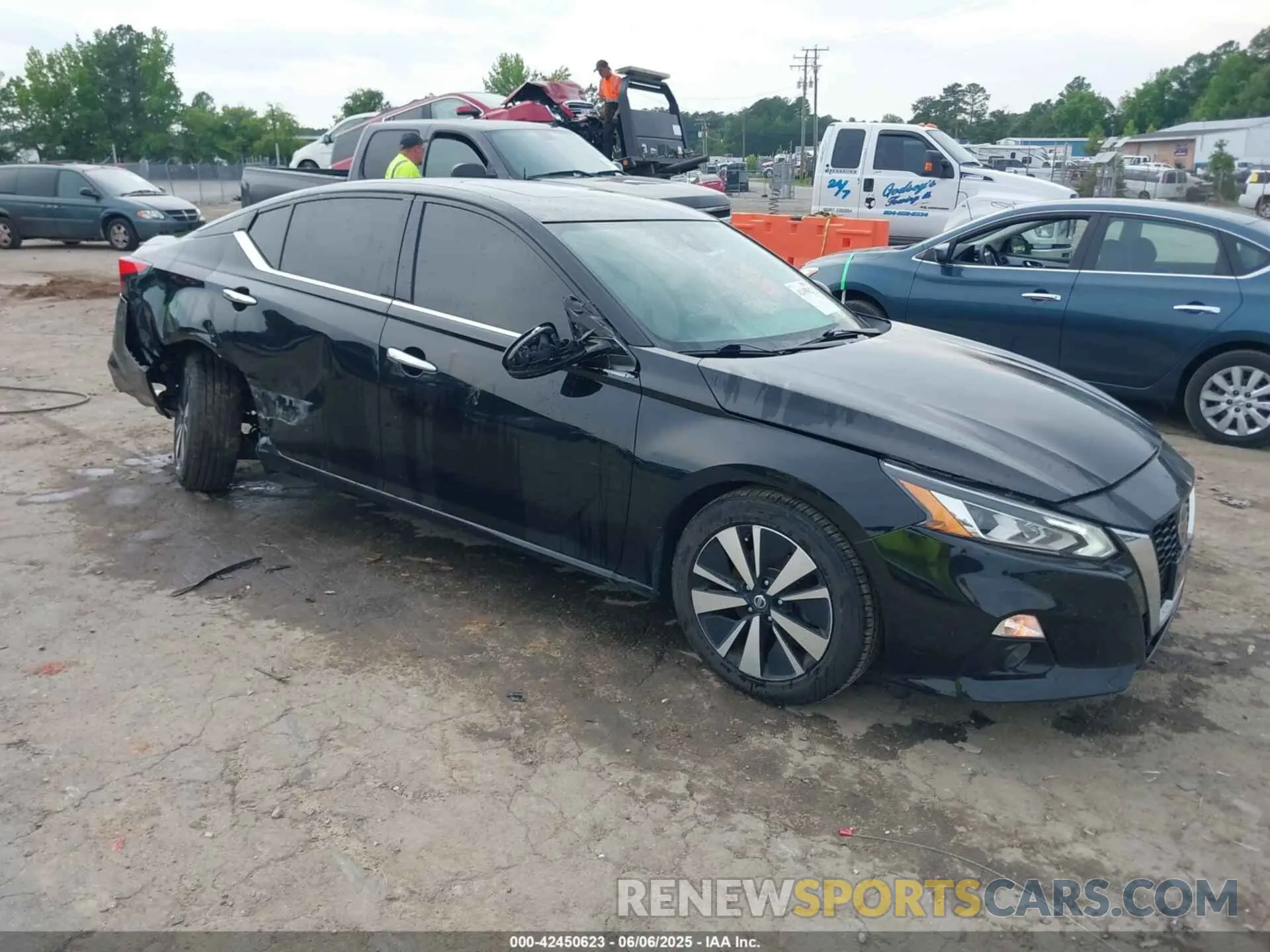 1 Photograph of a damaged car 1N4BL4EV0LC146922 NISSAN ALTIMA 2020