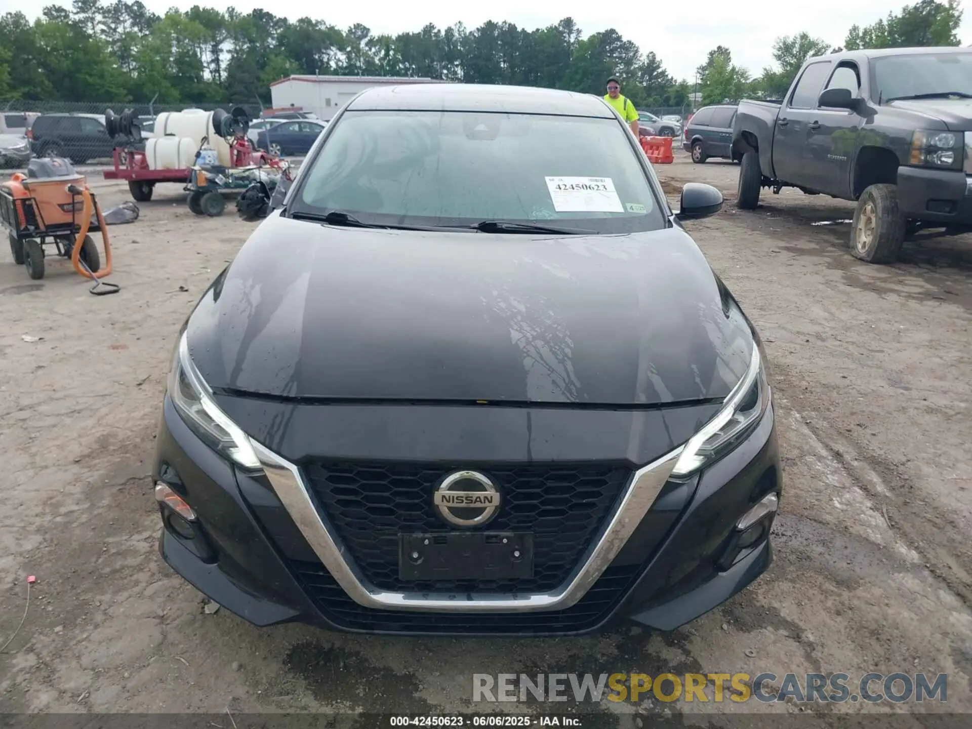12 Photograph of a damaged car 1N4BL4EV0LC146922 NISSAN ALTIMA 2020