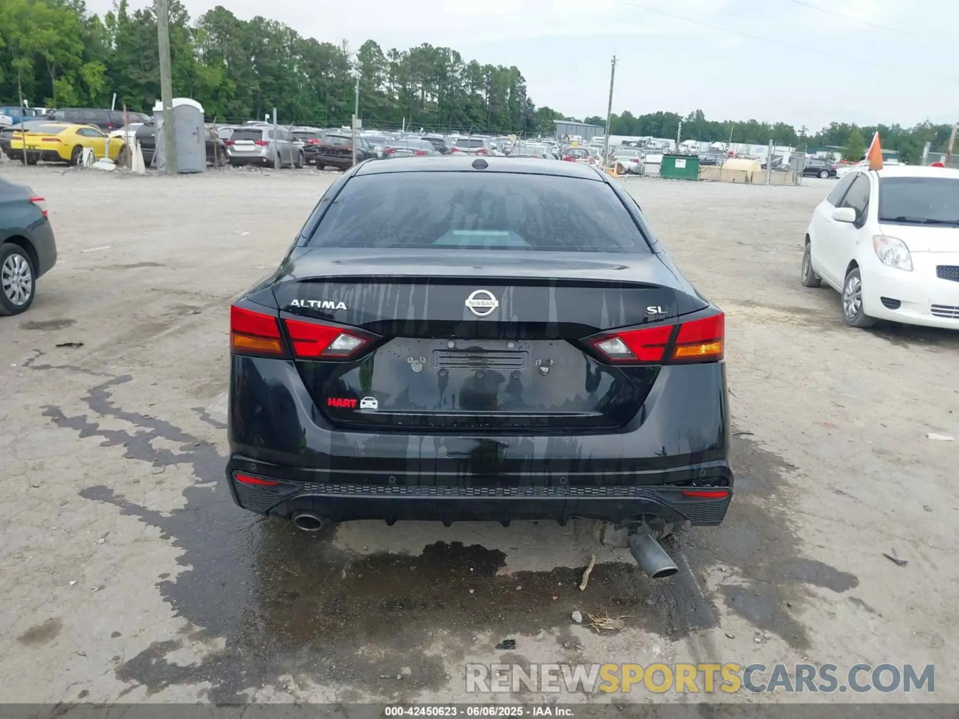 16 Photograph of a damaged car 1N4BL4EV0LC146922 NISSAN ALTIMA 2020