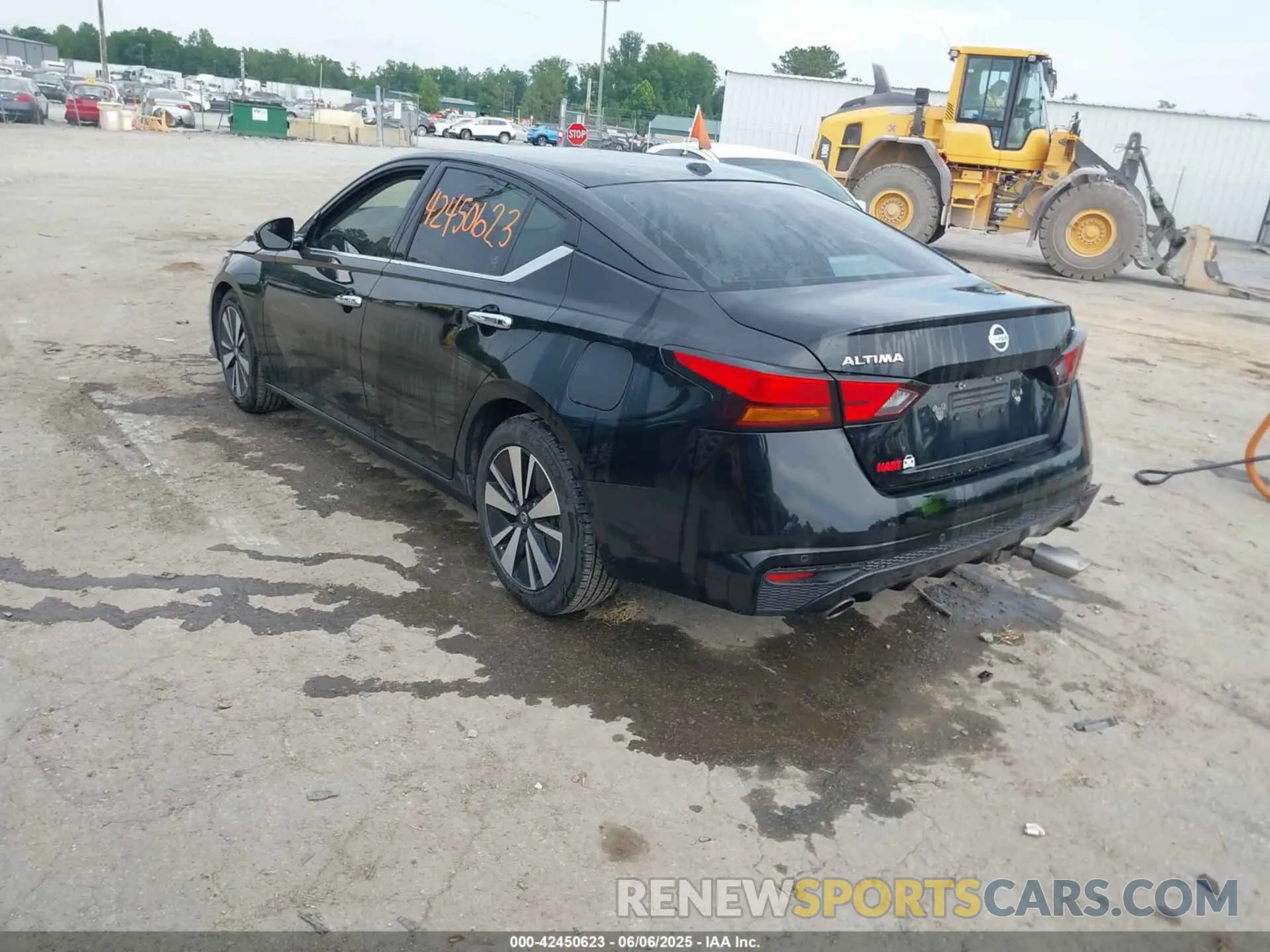 3 Photograph of a damaged car 1N4BL4EV0LC146922 NISSAN ALTIMA 2020
