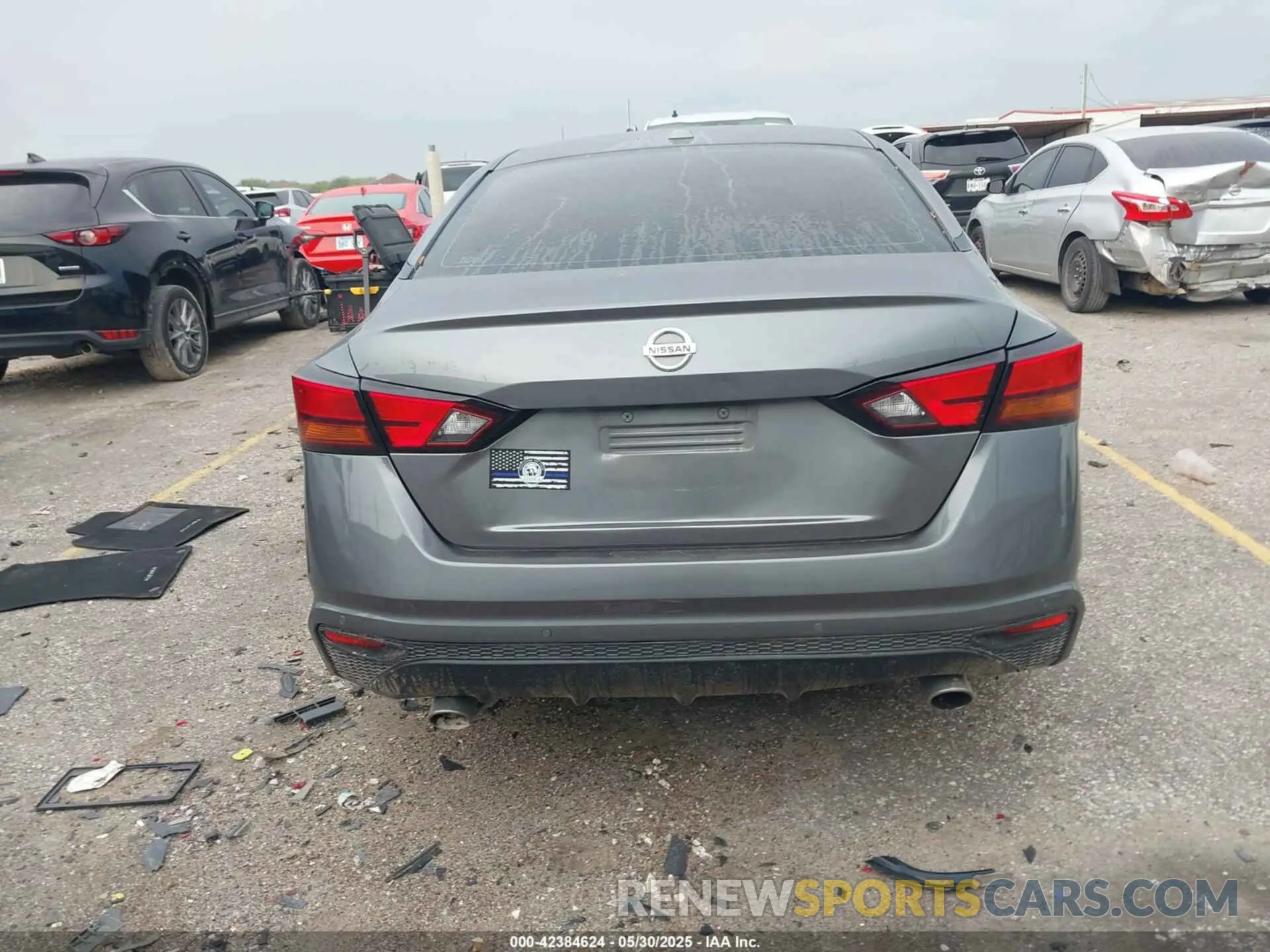 16 Photograph of a damaged car 1N4BL4EV0LN301618 NISSAN ALTIMA 2020