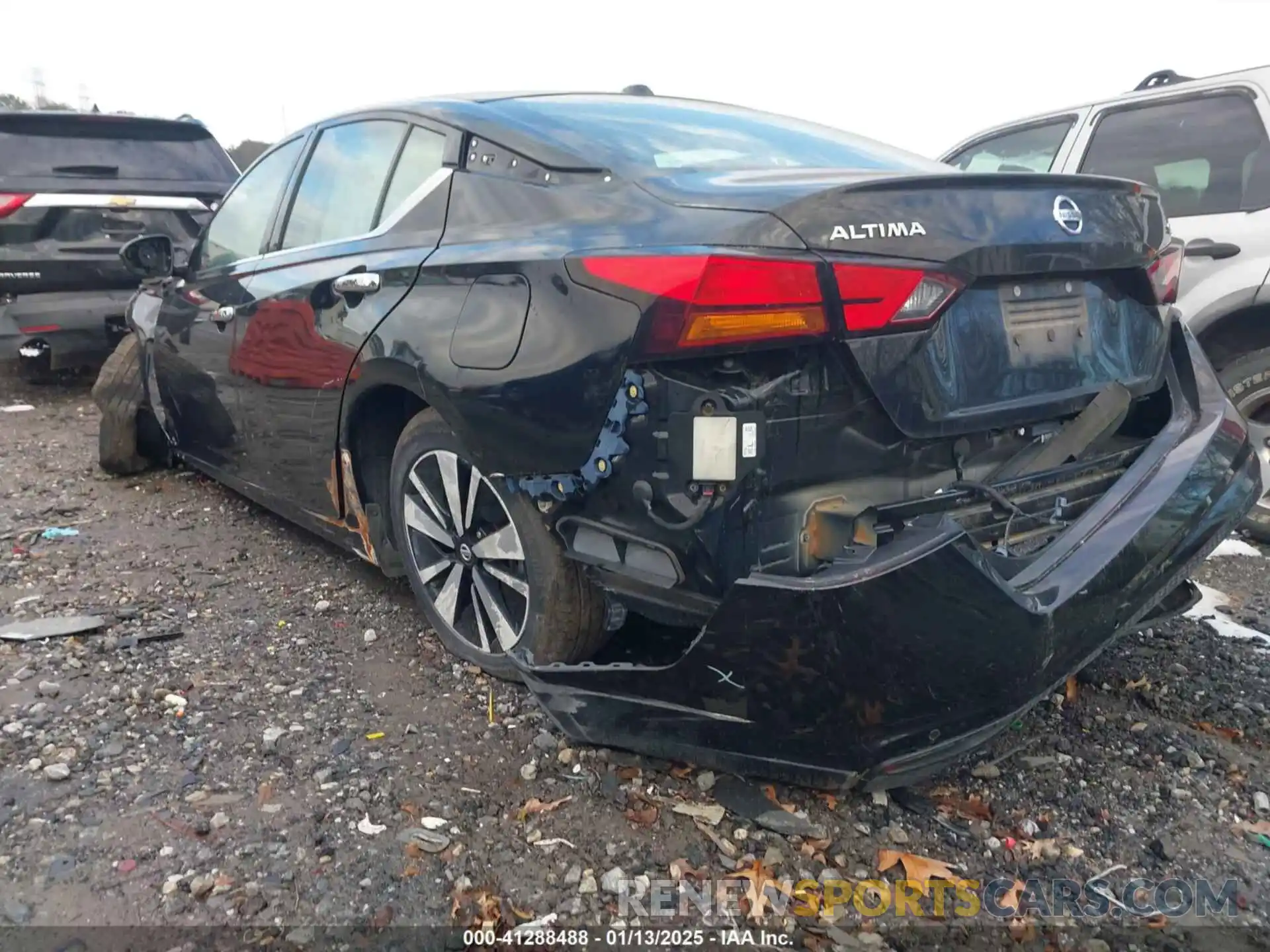 3 Photograph of a damaged car 1N4BL4EV1LC131054 NISSAN ALTIMA 2020