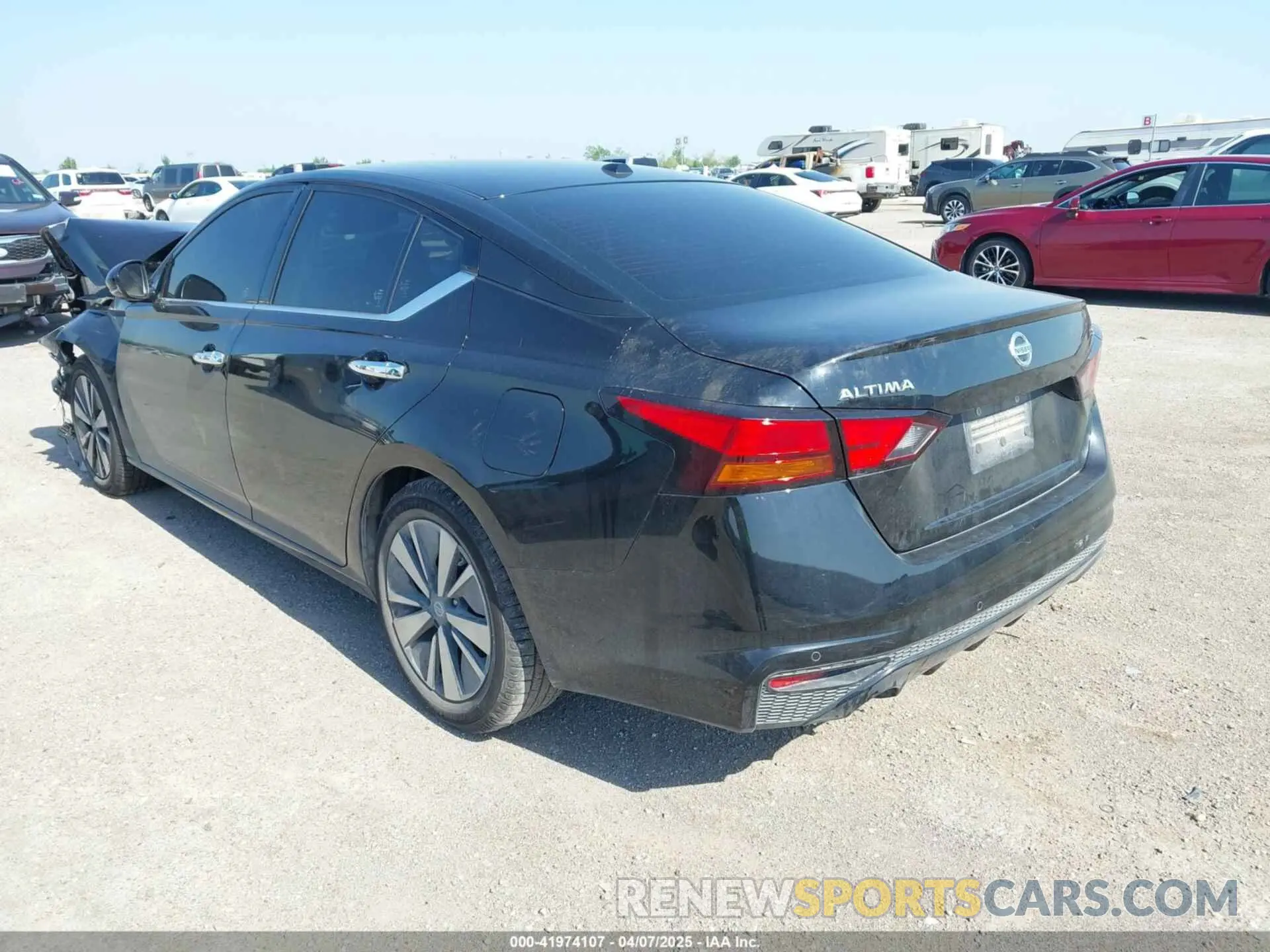 3 Photograph of a damaged car 1N4BL4EV1LC132494 NISSAN ALTIMA 2020