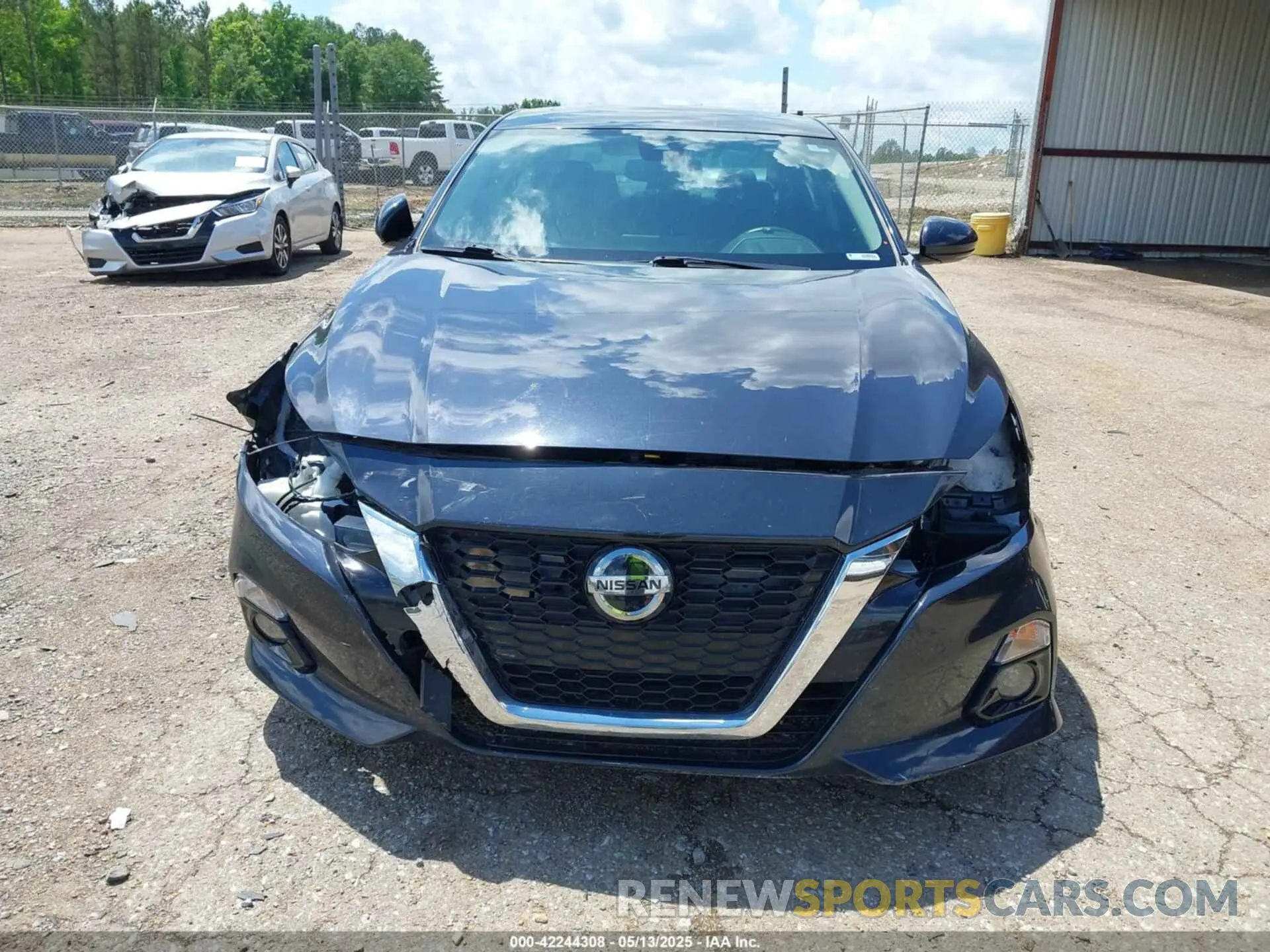 13 Photograph of a damaged car 1N4BL4EV1LC141566 NISSAN ALTIMA 2020