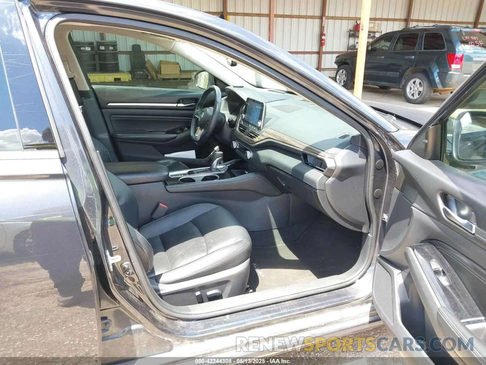 5 Photograph of a damaged car 1N4BL4EV1LC141566 NISSAN ALTIMA 2020