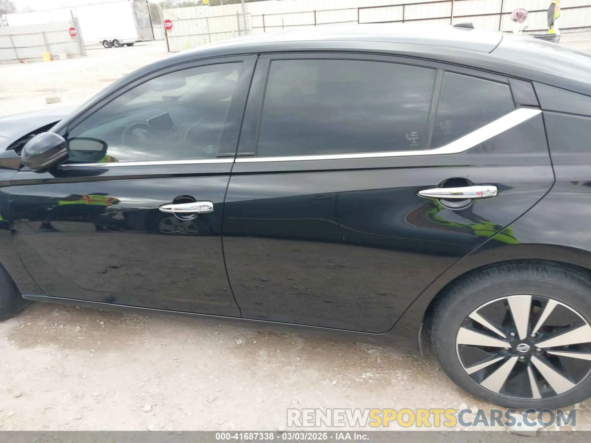 14 Photograph of a damaged car 1N4BL4EV1LC156889 NISSAN ALTIMA 2020