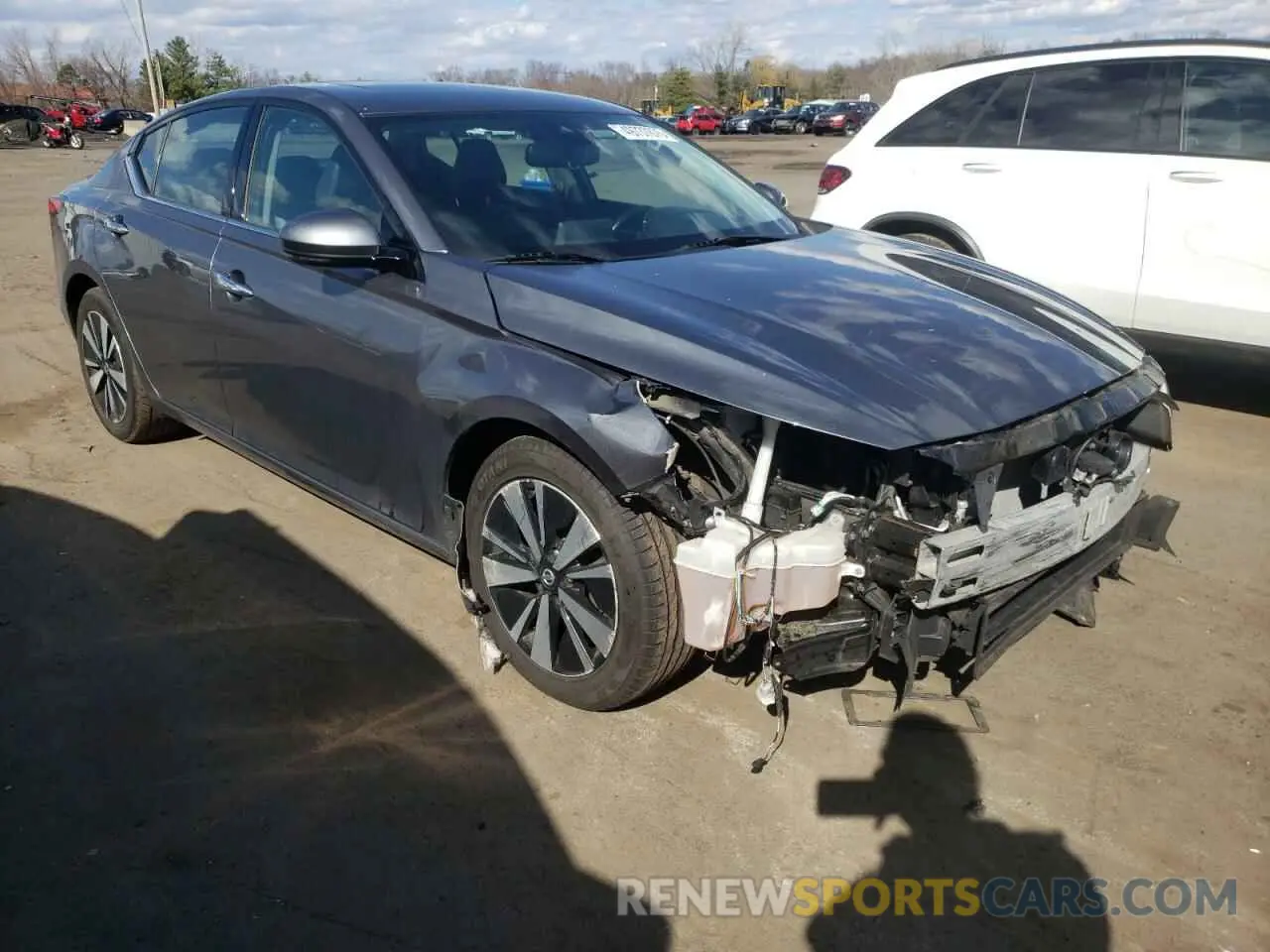 4 Photograph of a damaged car 1N4BL4EV1LC158576 NISSAN ALTIMA 2020