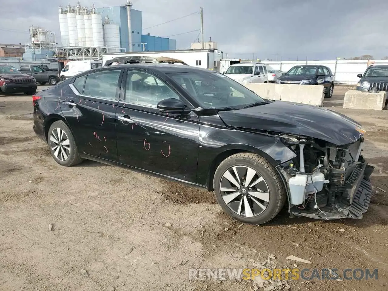 4 Photograph of a damaged car 1N4BL4EV1LC160554 NISSAN ALTIMA 2020