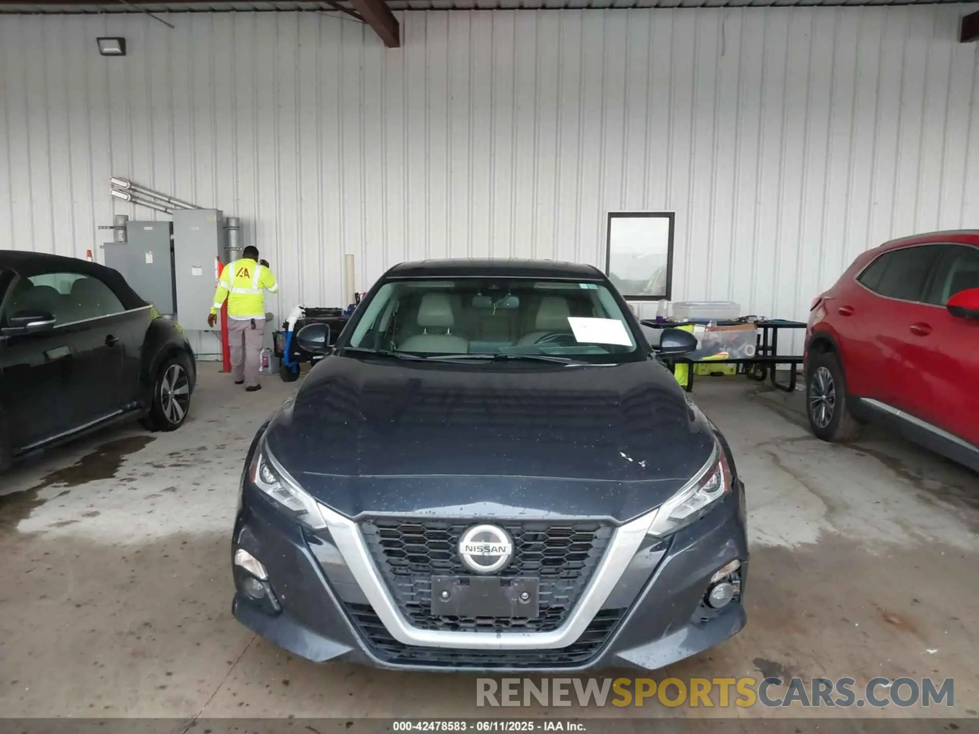 10 Photograph of a damaged car 1N4BL4EV1LC162255 NISSAN ALTIMA 2020