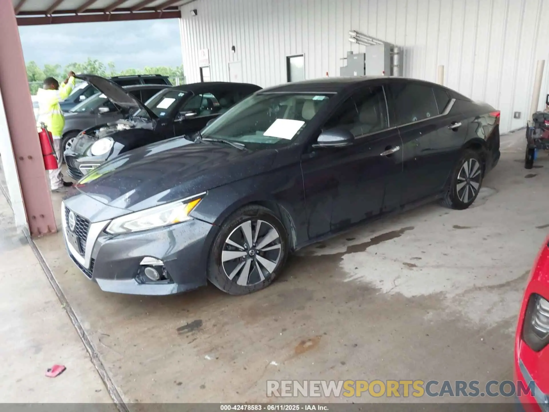 2 Photograph of a damaged car 1N4BL4EV1LC162255 NISSAN ALTIMA 2020