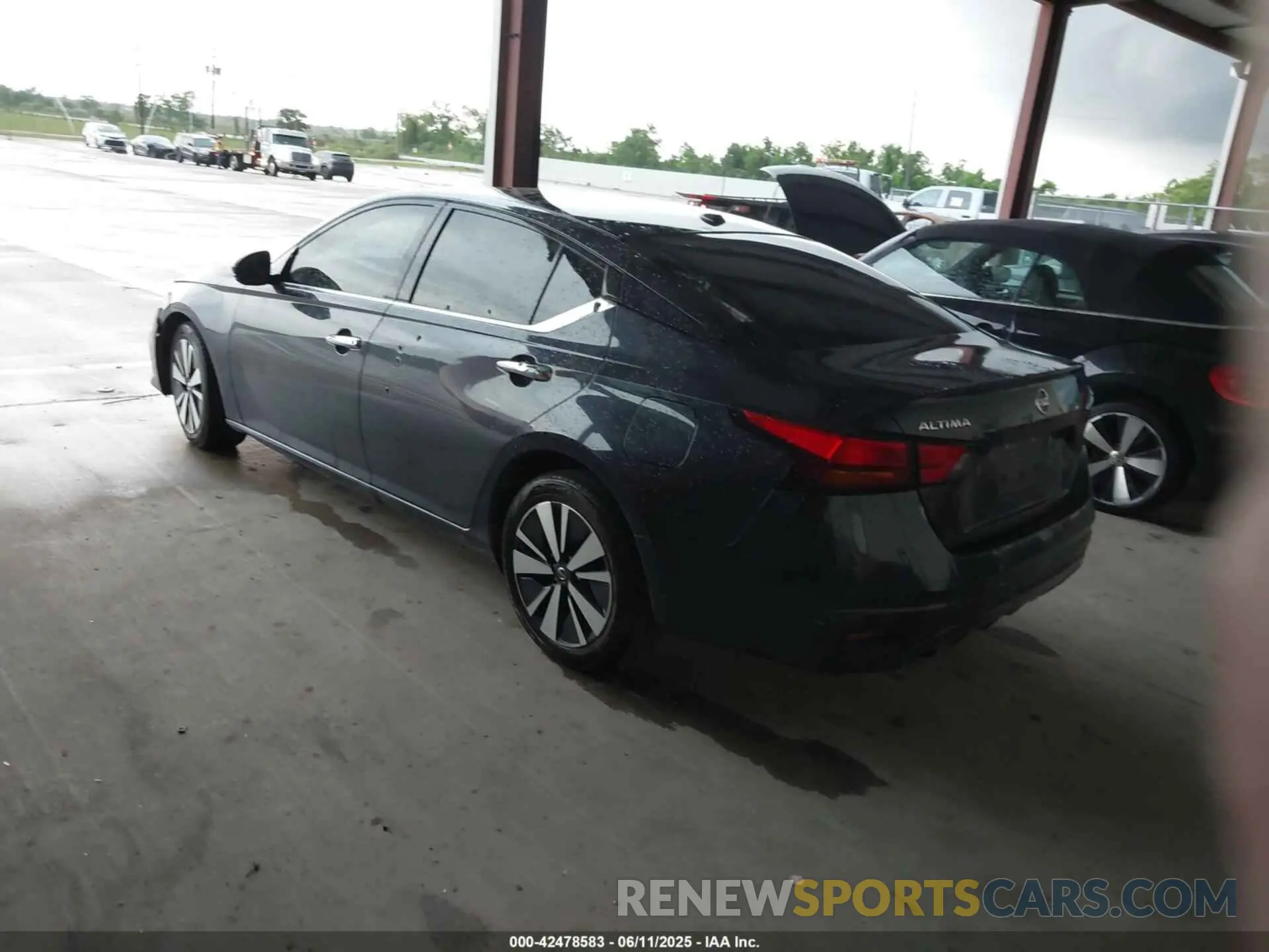 3 Photograph of a damaged car 1N4BL4EV1LC162255 NISSAN ALTIMA 2020