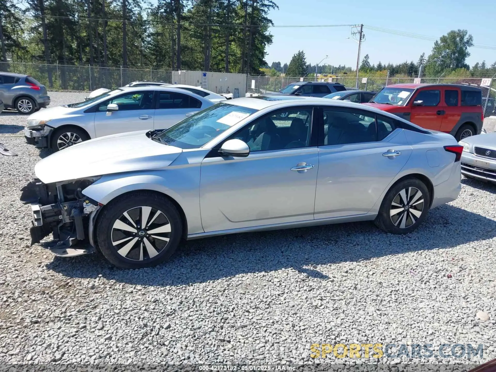 15 Photograph of a damaged car 1N4BL4EV1LC231820 NISSAN ALTIMA 2020
