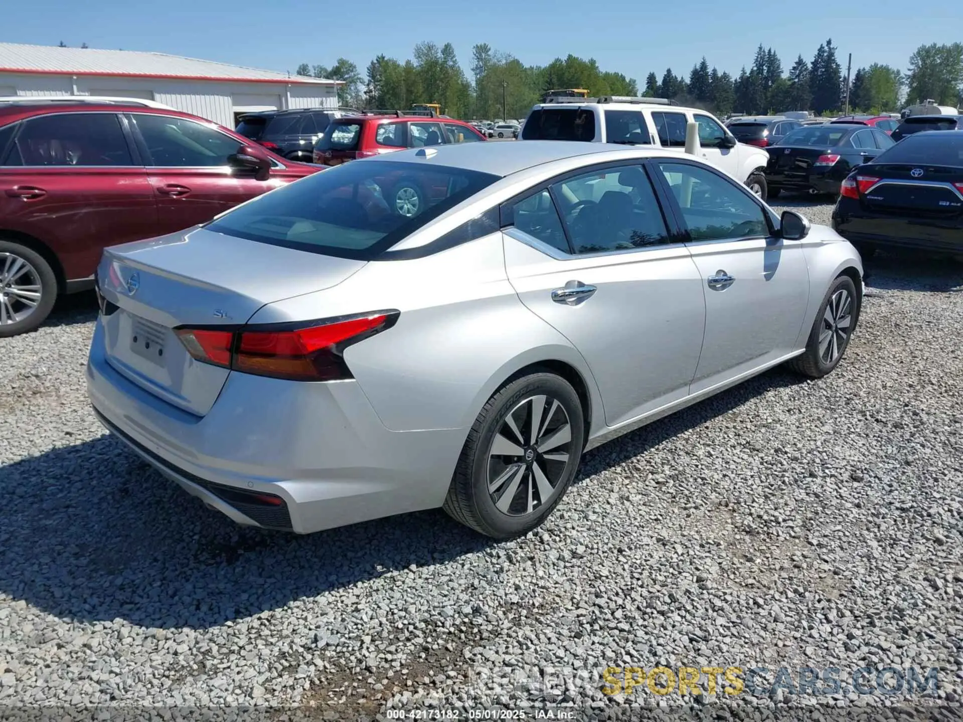 4 Photograph of a damaged car 1N4BL4EV1LC231820 NISSAN ALTIMA 2020