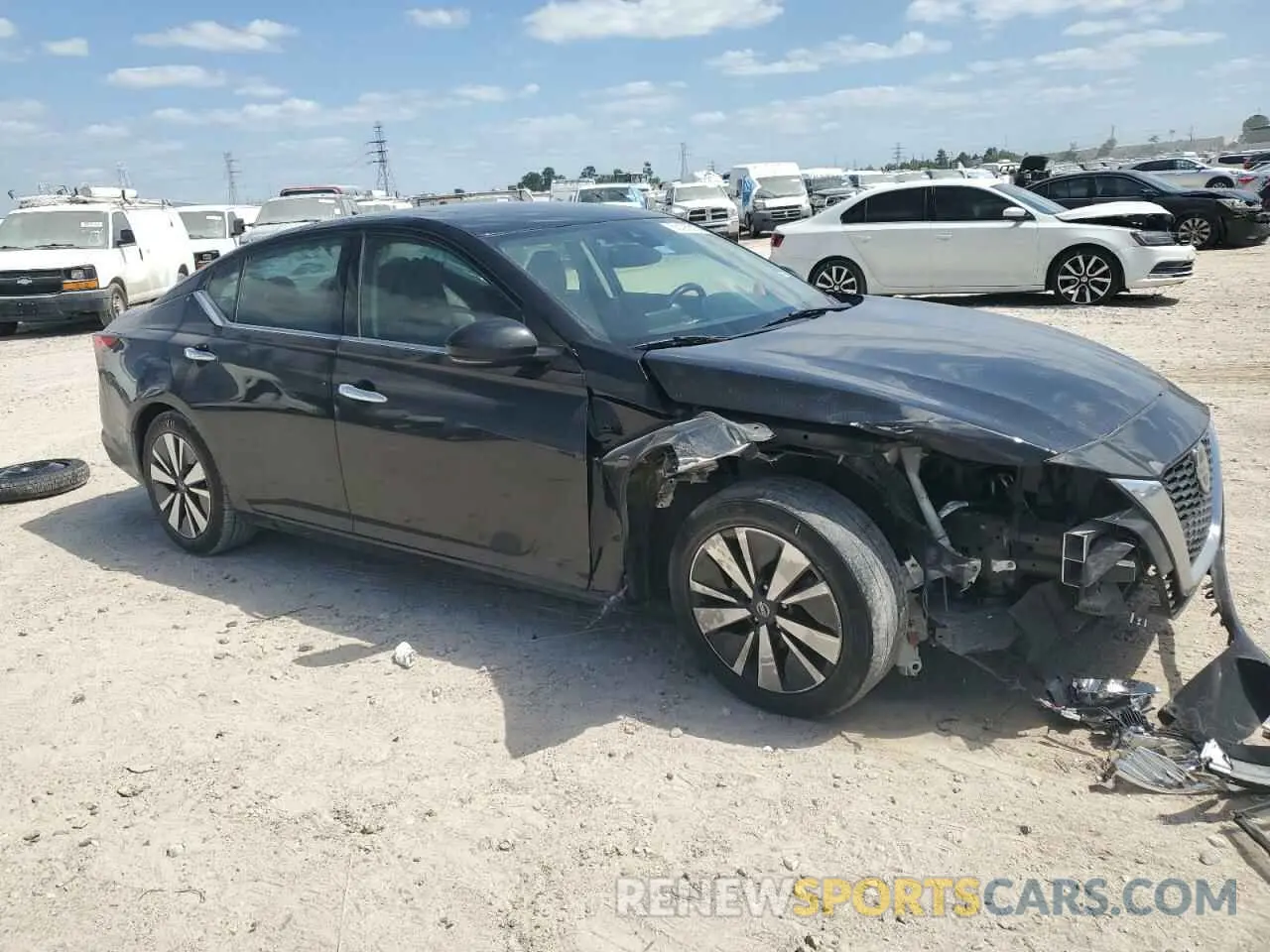 4 Photograph of a damaged car 1N4BL4EV2LC125599 NISSAN ALTIMA 2020