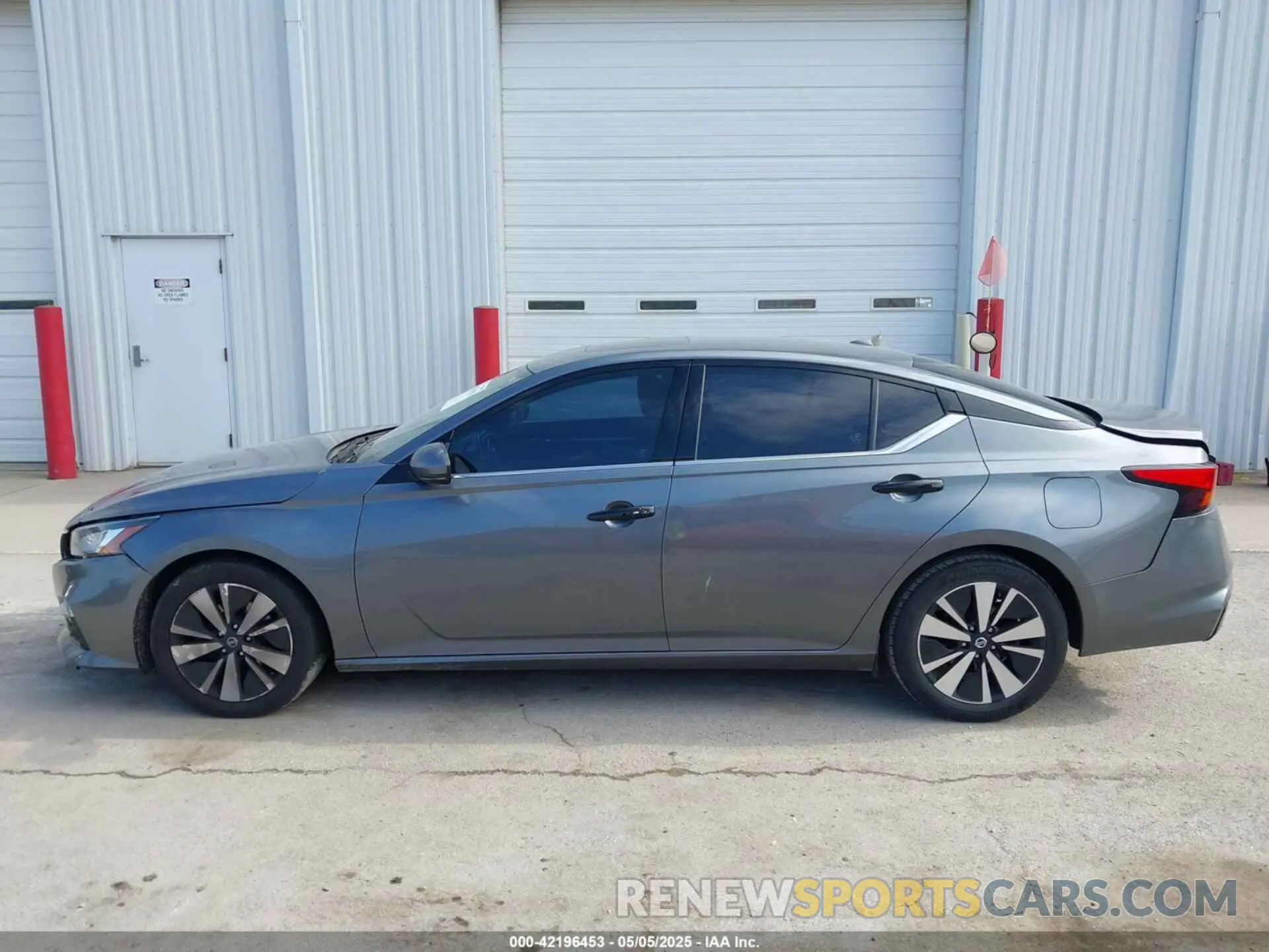 14 Photograph of a damaged car 1N4BL4EV2LC132570 NISSAN ALTIMA 2020