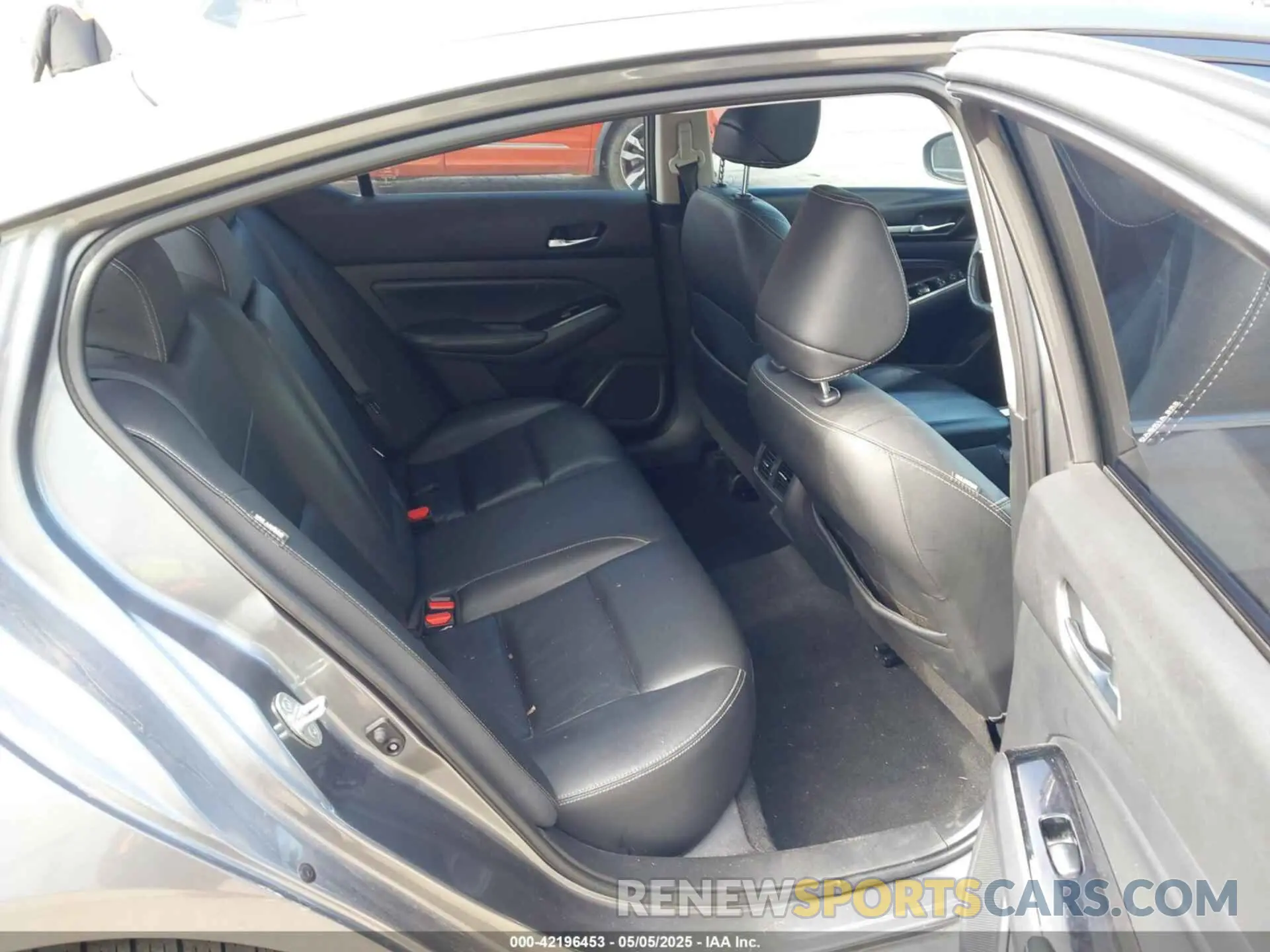 8 Photograph of a damaged car 1N4BL4EV2LC132570 NISSAN ALTIMA 2020