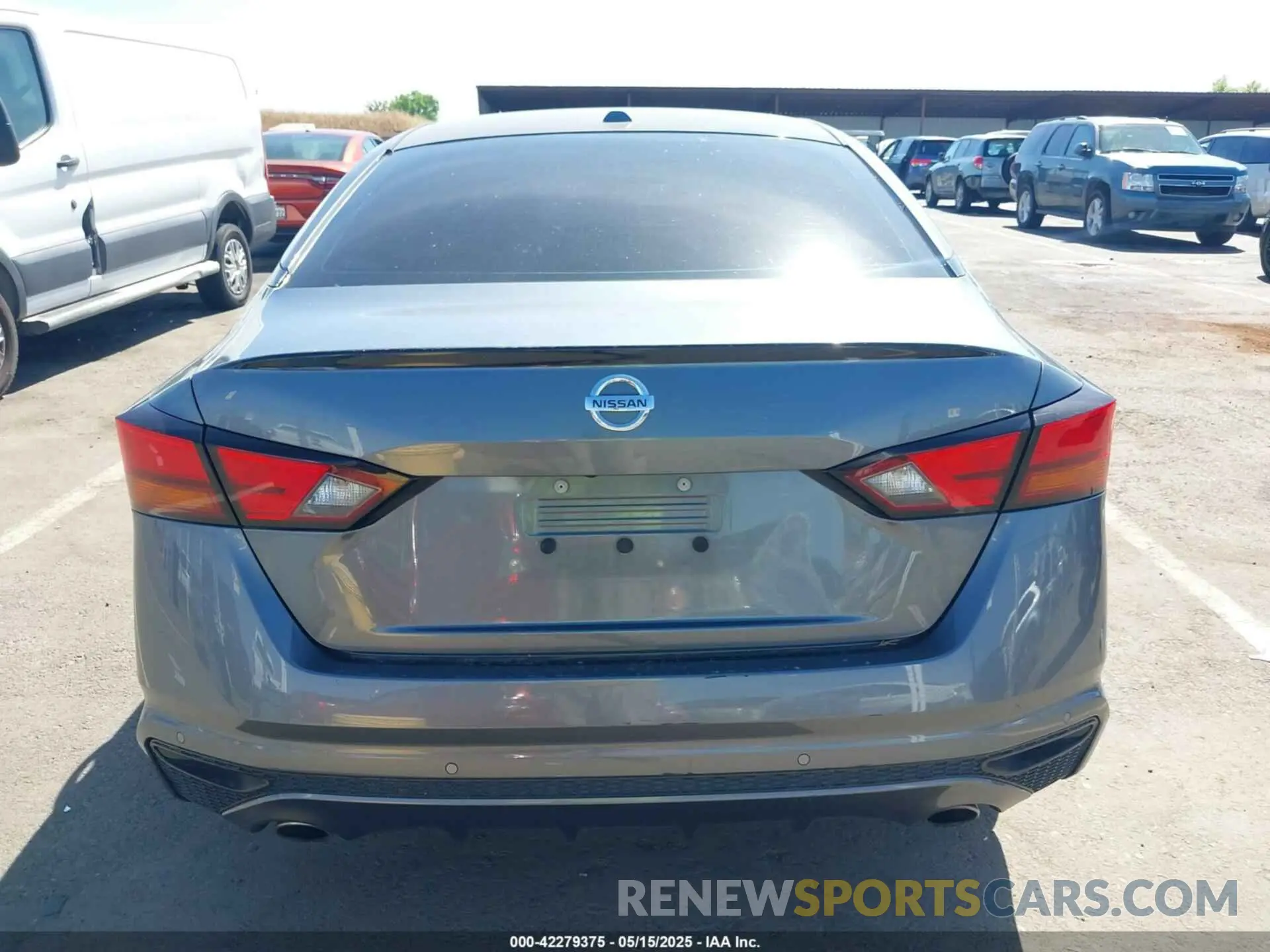 16 Photograph of a damaged car 1N4BL4EV3LC133078 NISSAN ALTIMA 2020