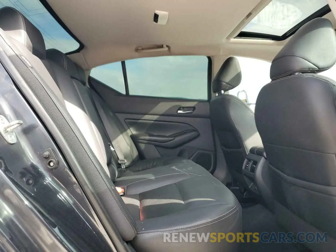 10 Photograph of a damaged car 1N4BL4EV3LC136708 NISSAN ALTIMA 2020