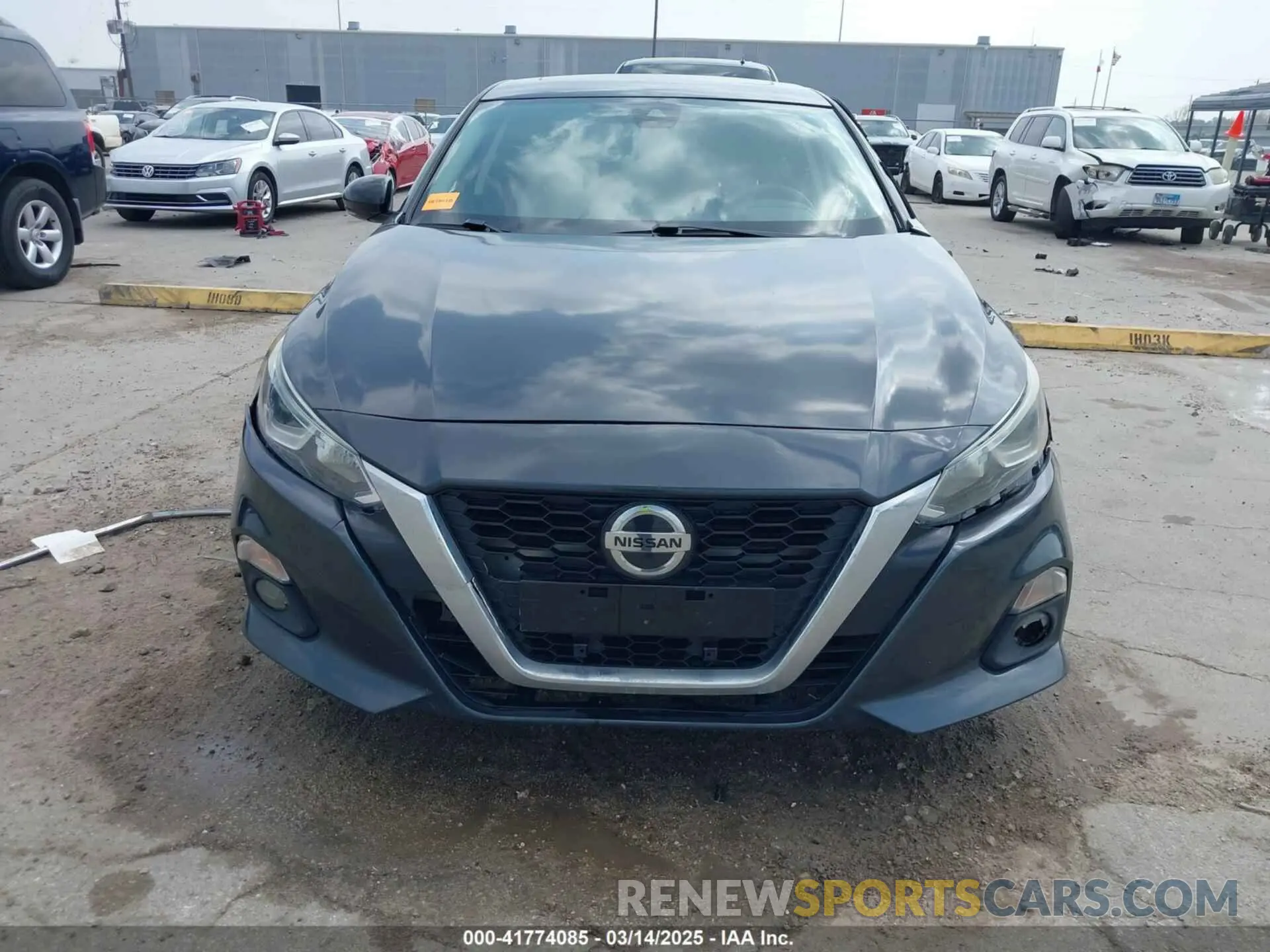 12 Photograph of a damaged car 1N4BL4EV3LC160149 NISSAN ALTIMA 2020