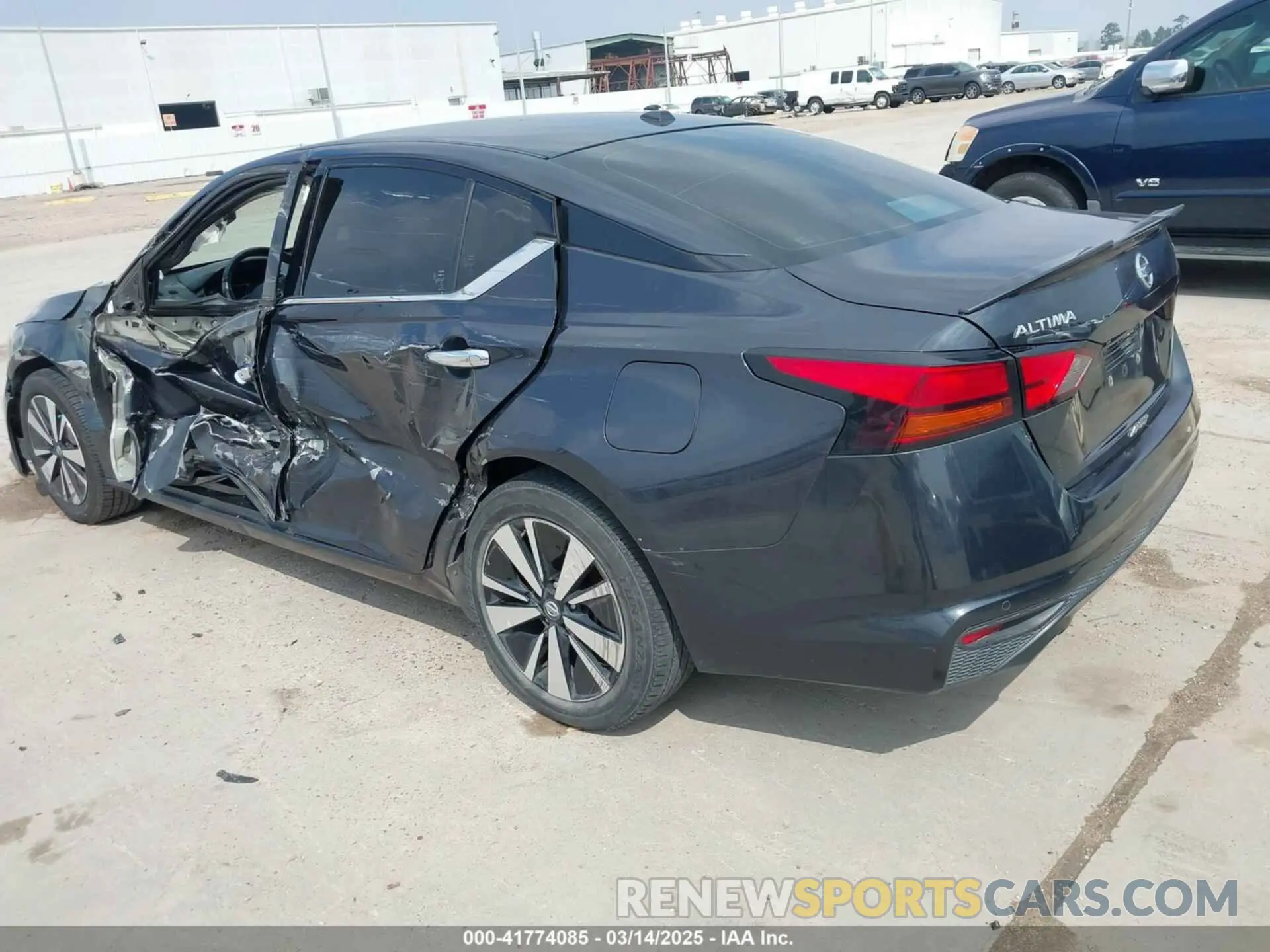 3 Photograph of a damaged car 1N4BL4EV3LC160149 NISSAN ALTIMA 2020