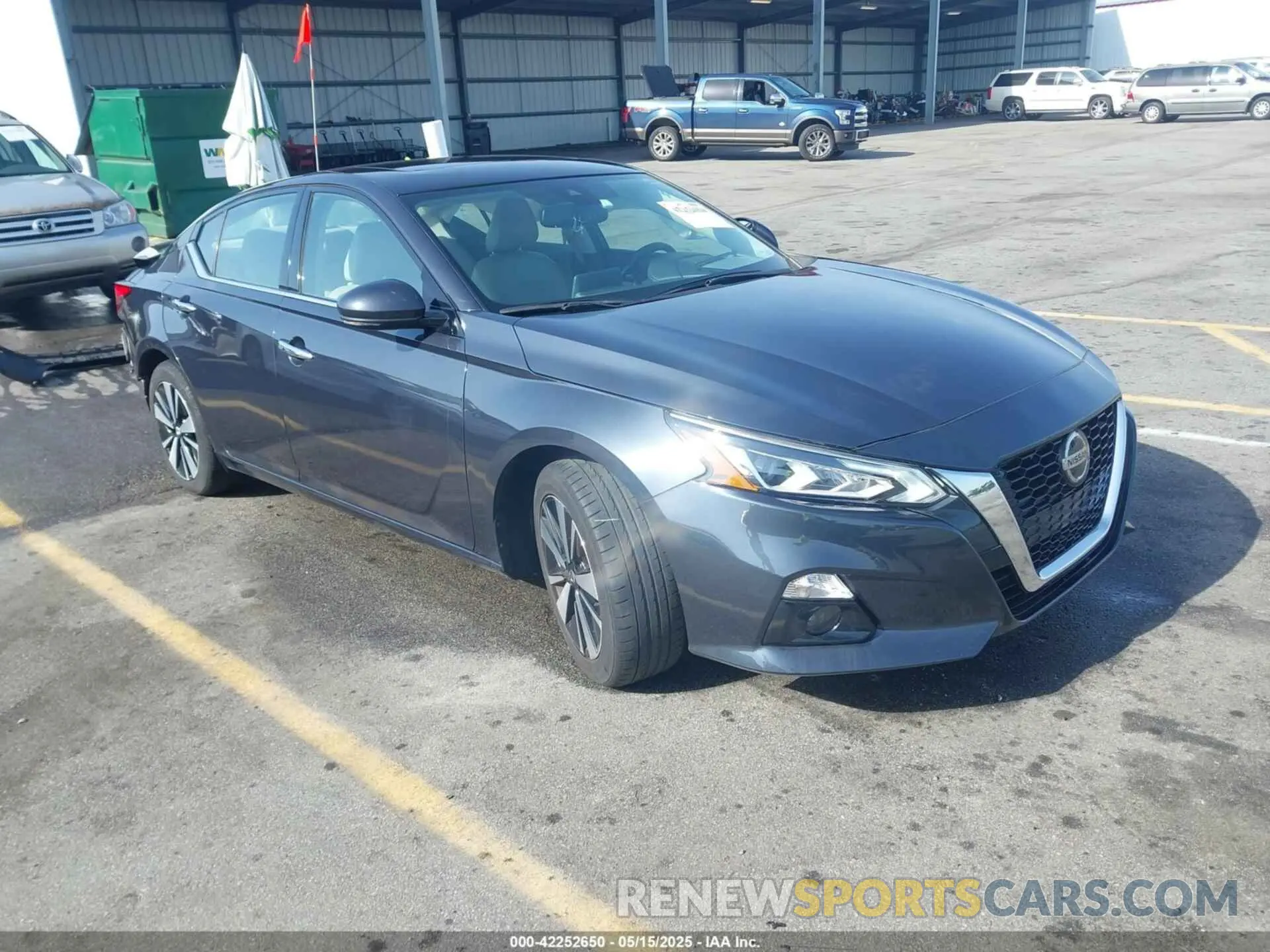 1 Photograph of a damaged car 1N4BL4EV5LC162873 NISSAN ALTIMA 2020