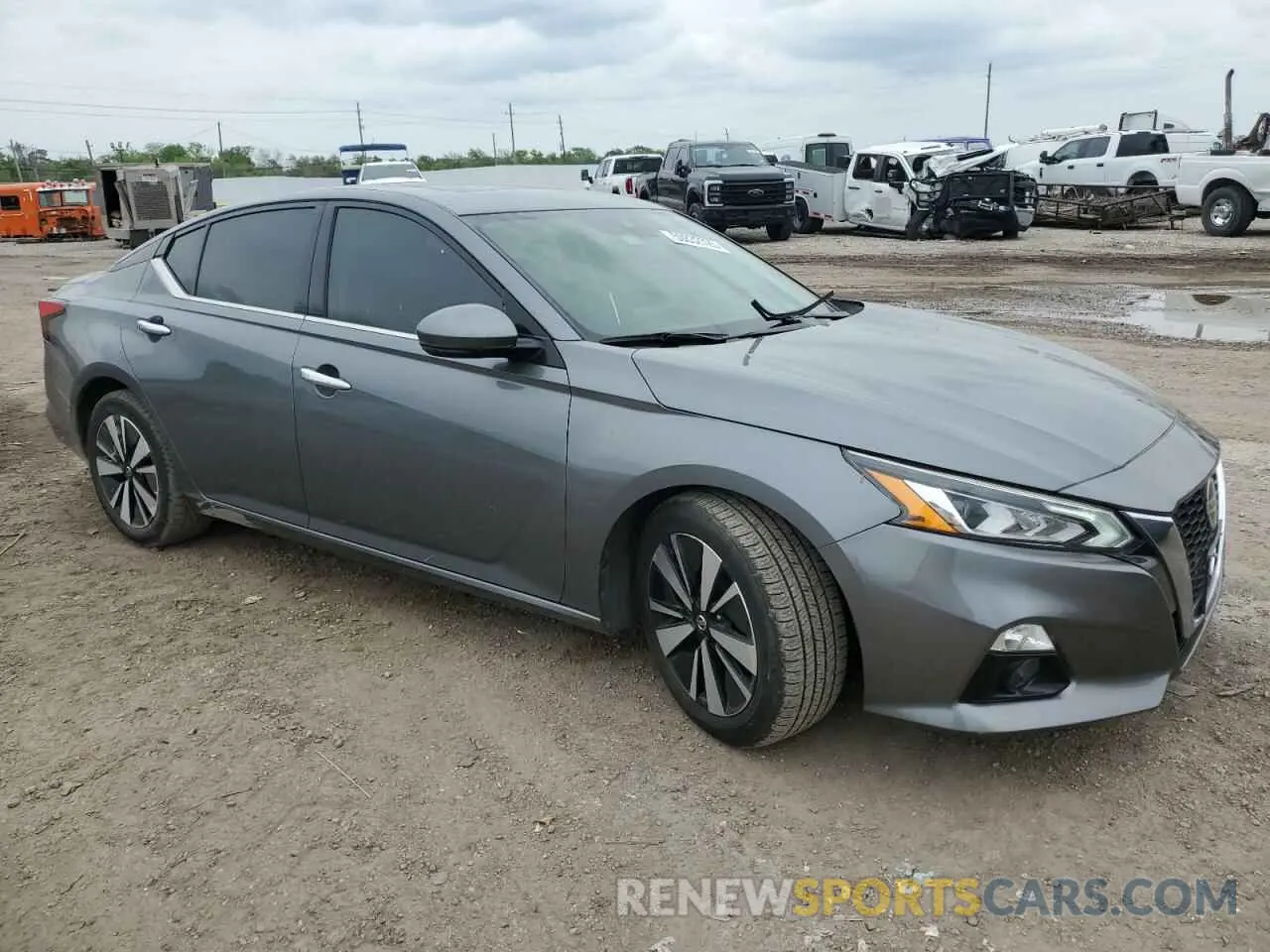 4 Photograph of a damaged car 1N4BL4EV5LC164977 NISSAN ALTIMA 2020