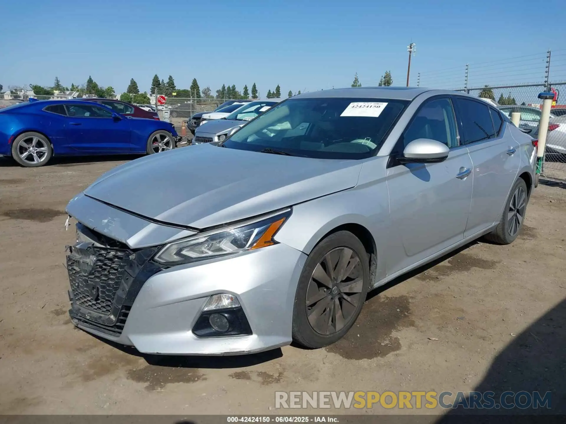 14 Photograph of a damaged car 1N4BL4EV5LC235112 NISSAN ALTIMA 2020