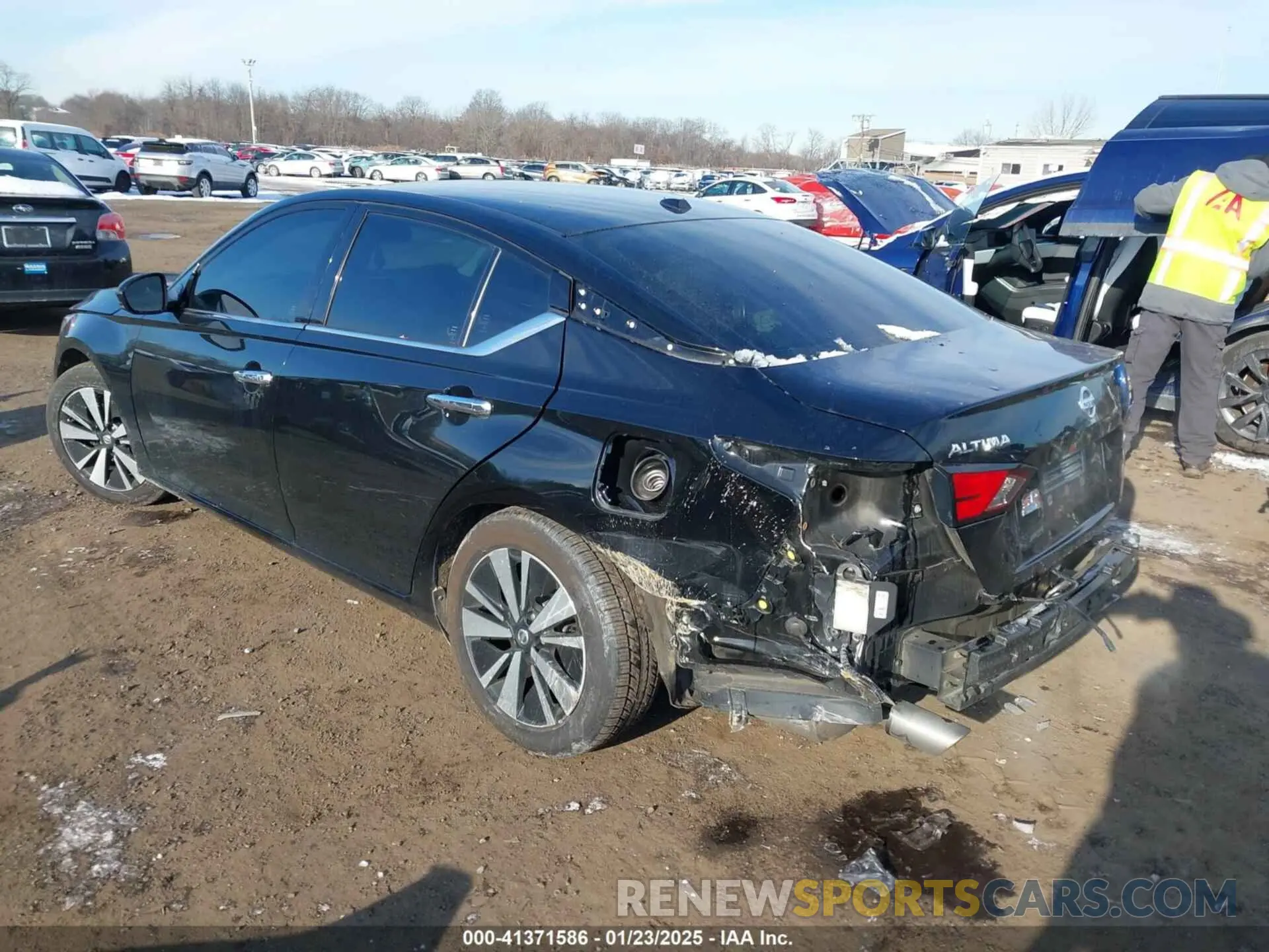 3 Photograph of a damaged car 1N4BL4EV6LC188611 NISSAN ALTIMA 2020