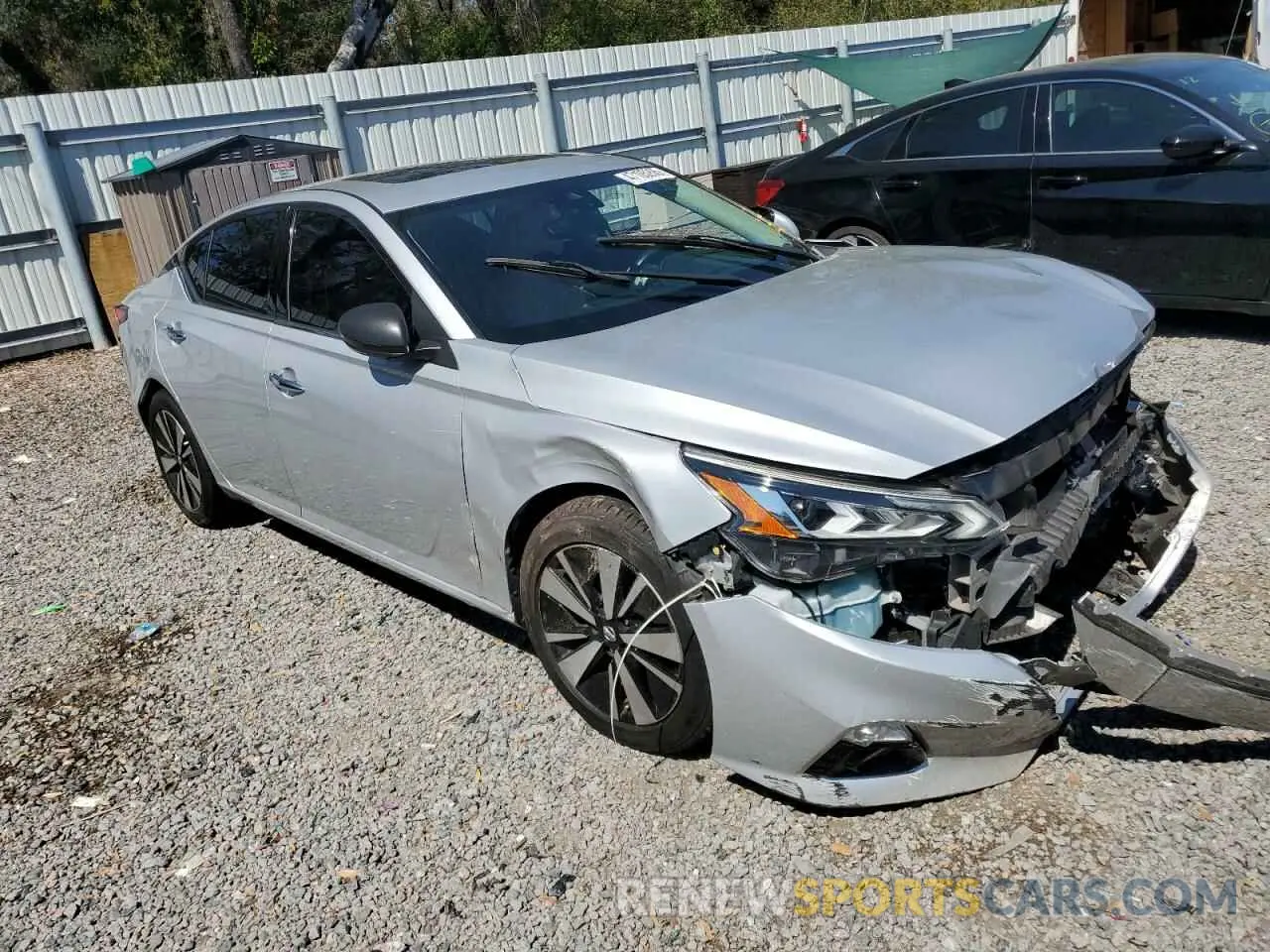 4 Photograph of a damaged car 1N4BL4EV7LC123086 NISSAN ALTIMA 2020