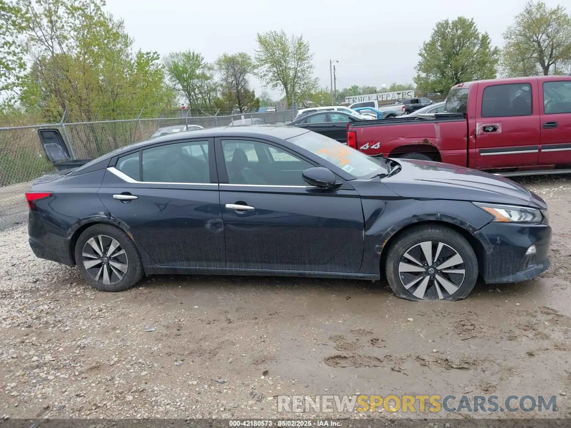 13 Photograph of a damaged car 1N4BL4EV7LC158517 NISSAN ALTIMA 2020