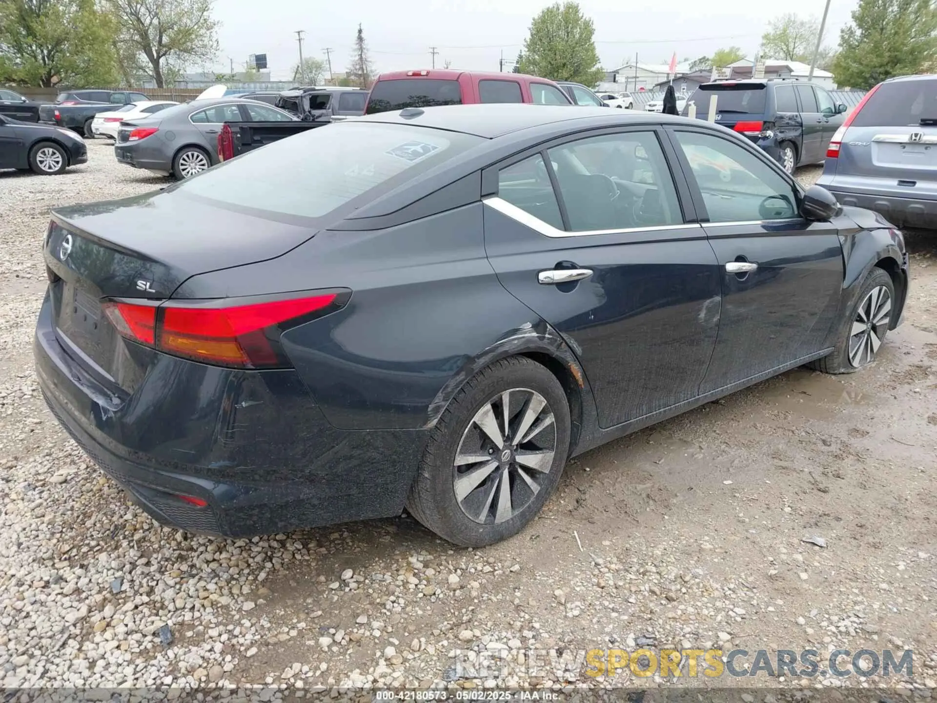 4 Photograph of a damaged car 1N4BL4EV7LC158517 NISSAN ALTIMA 2020