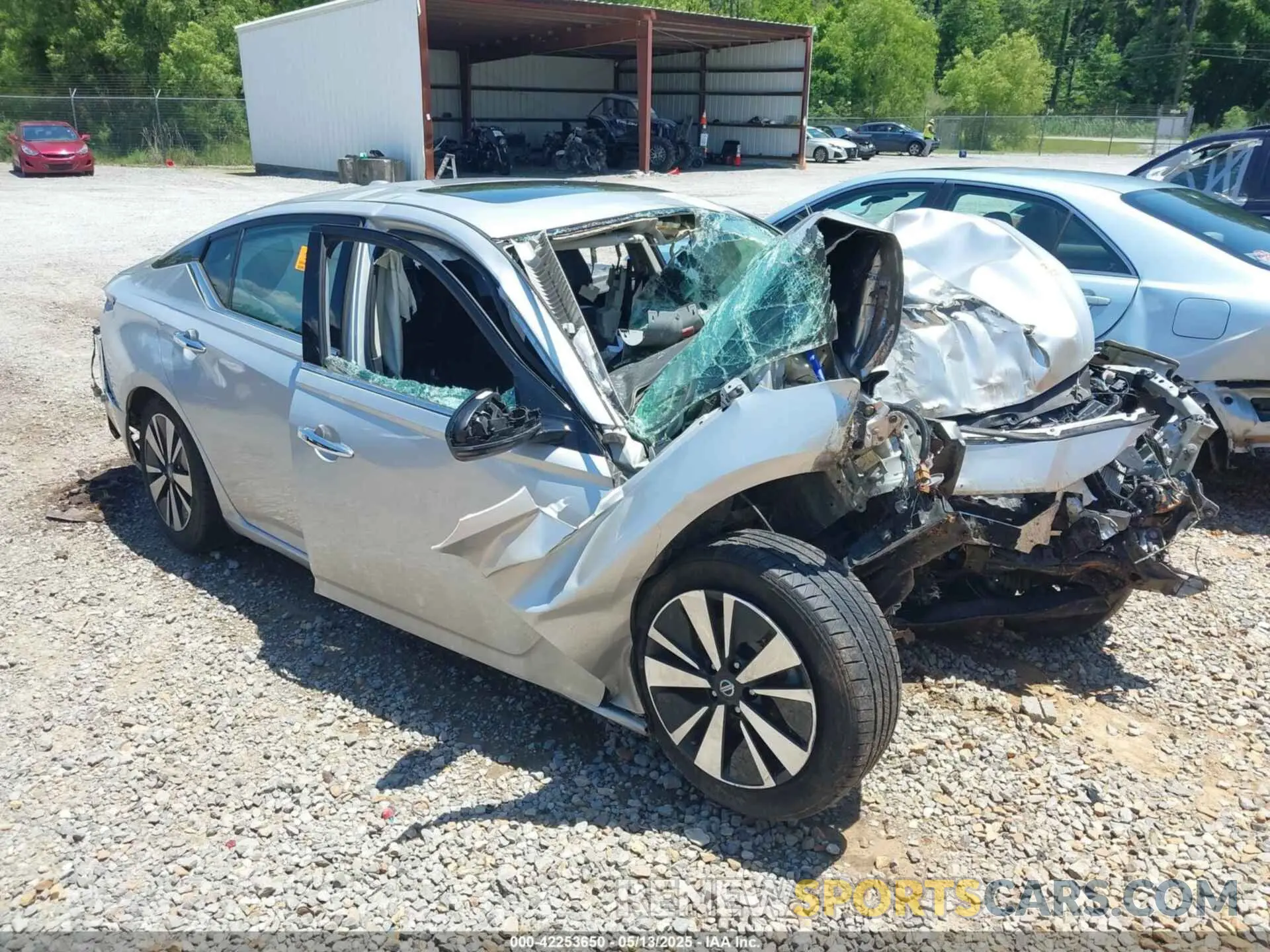 1 Photograph of a damaged car 1N4BL4EV7LC163877 NISSAN ALTIMA 2020