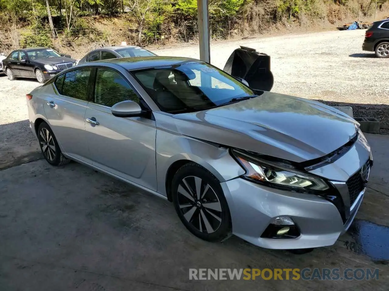 4 Photograph of a damaged car 1N4BL4EV7LC241235 NISSAN ALTIMA 2020