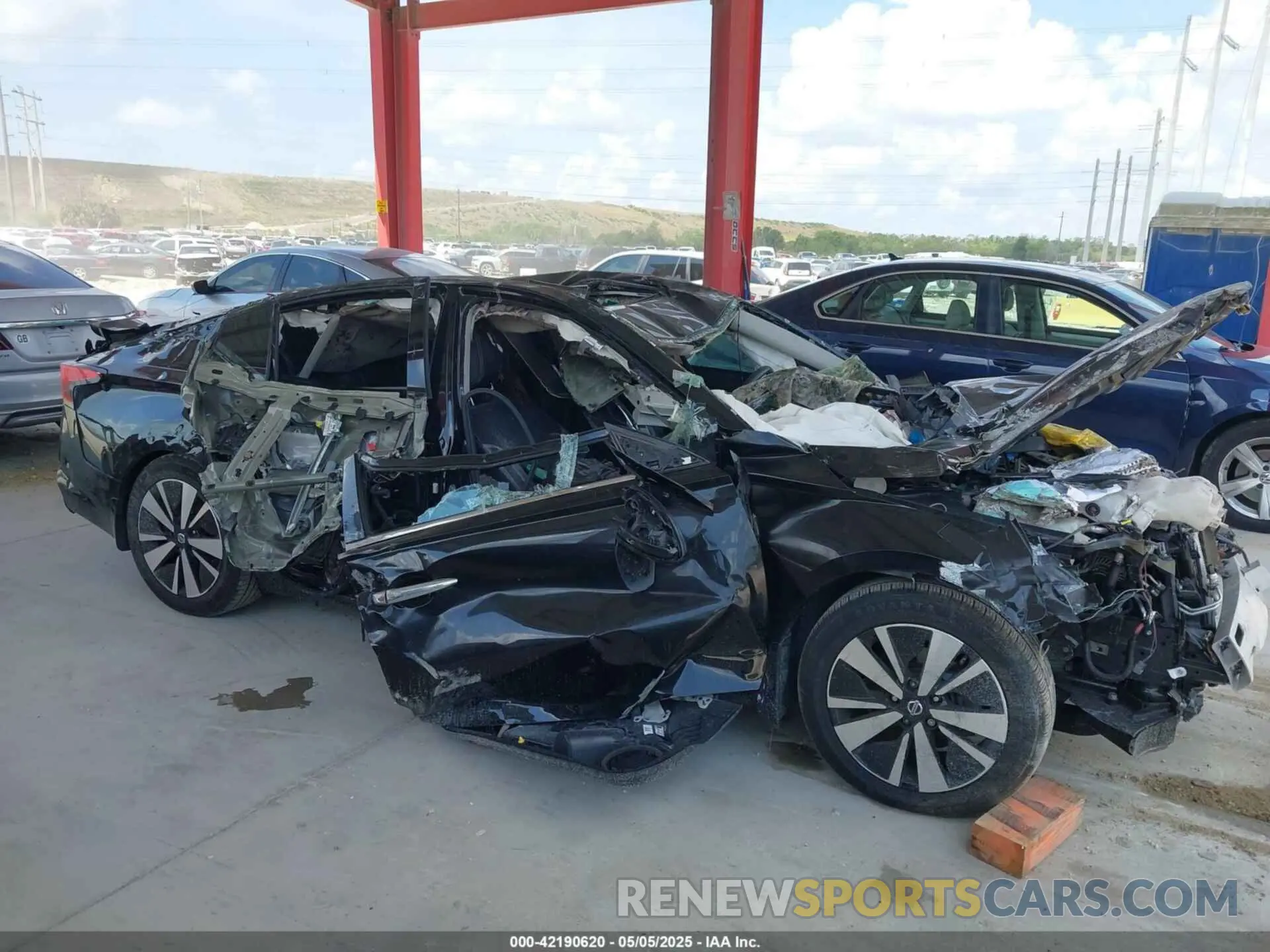 12 Photograph of a damaged car 1N4BL4EV7LC250842 NISSAN ALTIMA 2020