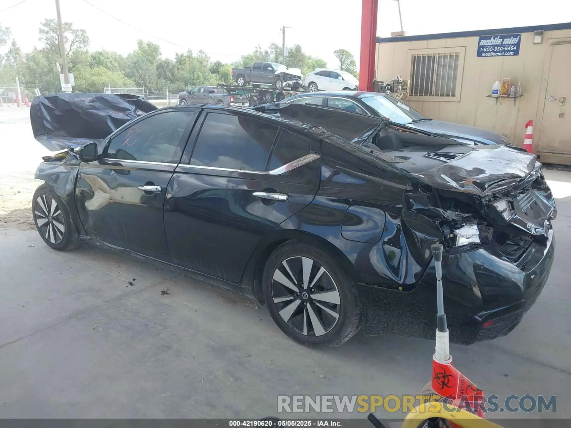 13 Photograph of a damaged car 1N4BL4EV7LC250842 NISSAN ALTIMA 2020