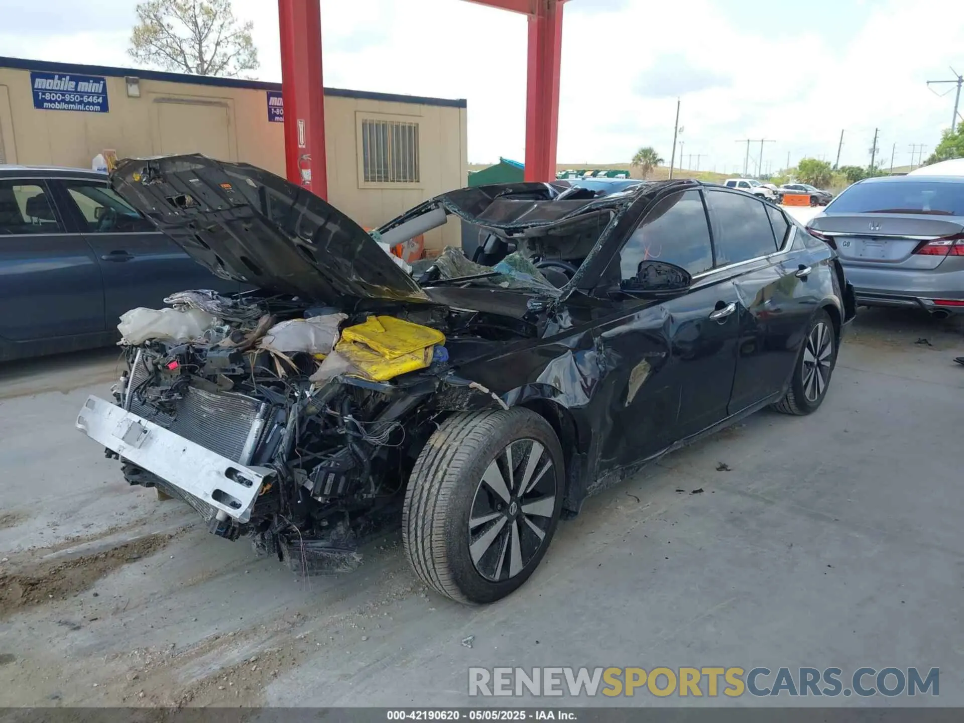 2 Photograph of a damaged car 1N4BL4EV7LC250842 NISSAN ALTIMA 2020