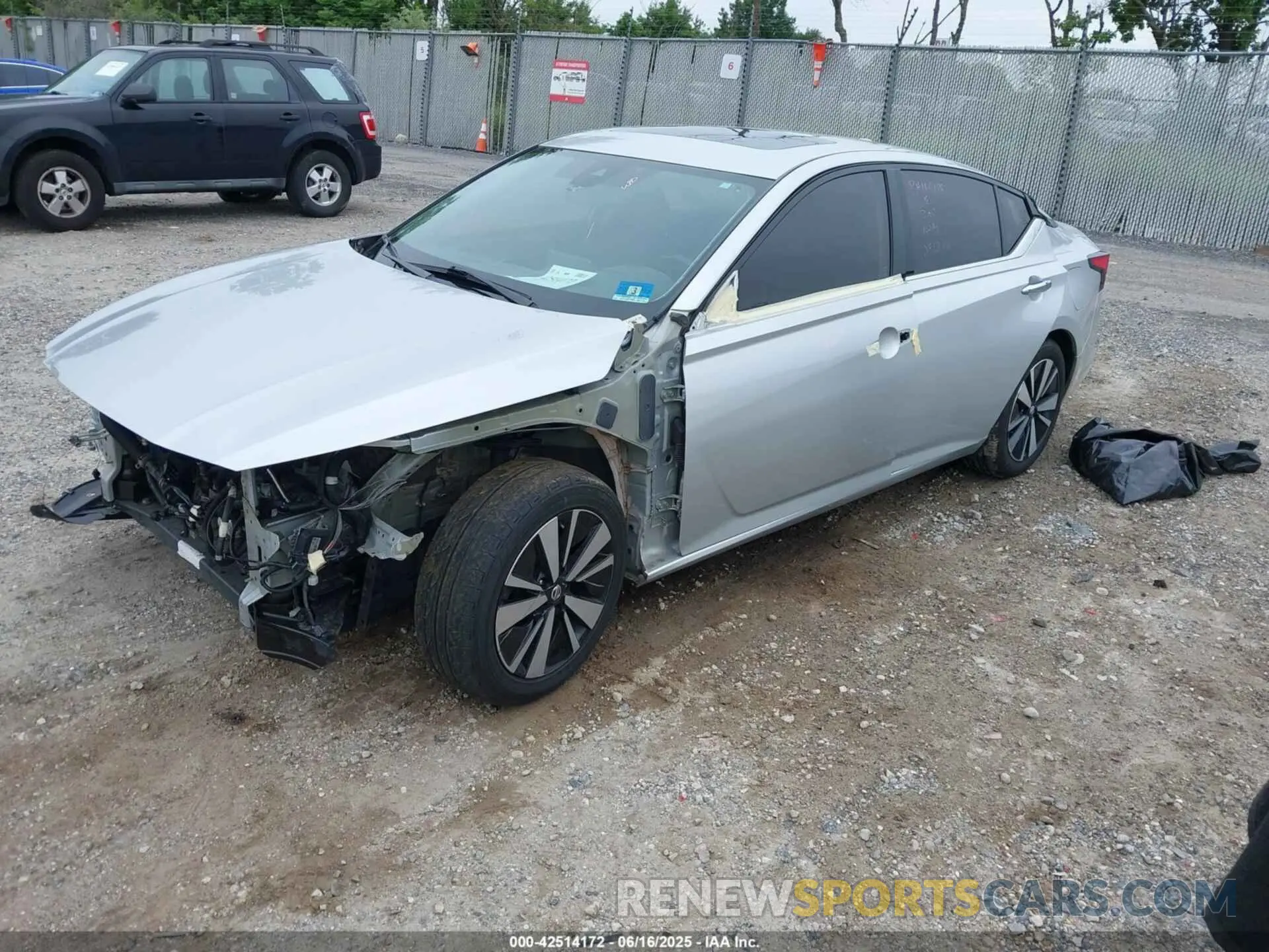 2 Photograph of a damaged car 1N4BL4EV8LC146134 NISSAN ALTIMA 2020