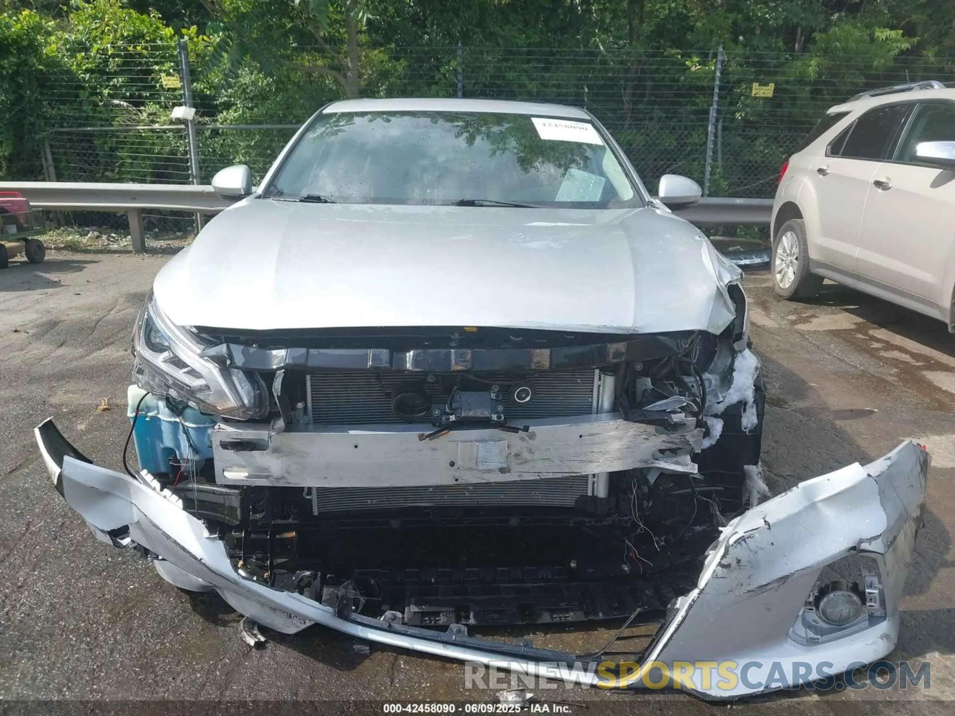 12 Photograph of a damaged car 1N4BL4EV8LC163306 NISSAN ALTIMA 2020