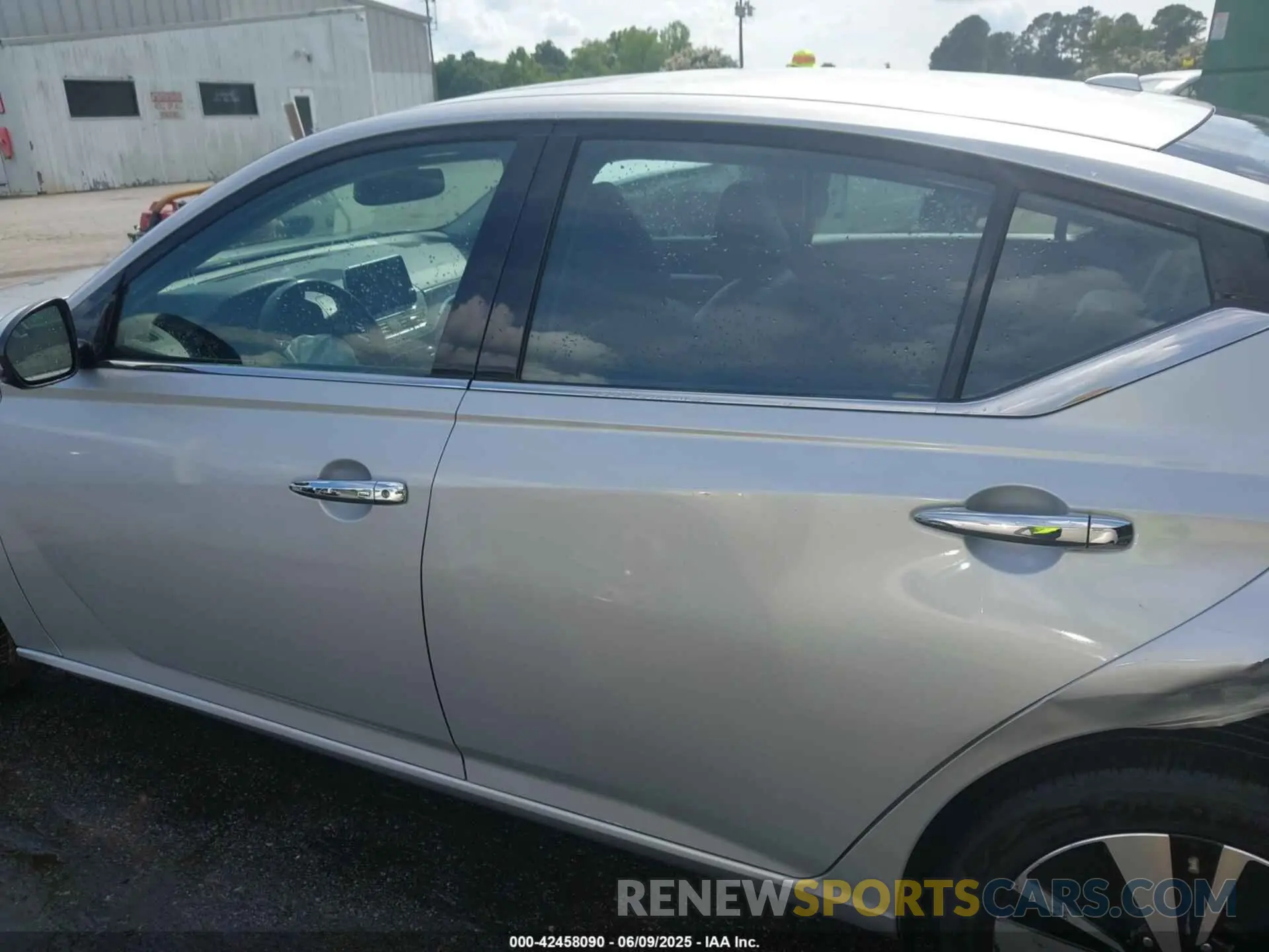 14 Photograph of a damaged car 1N4BL4EV8LC163306 NISSAN ALTIMA 2020