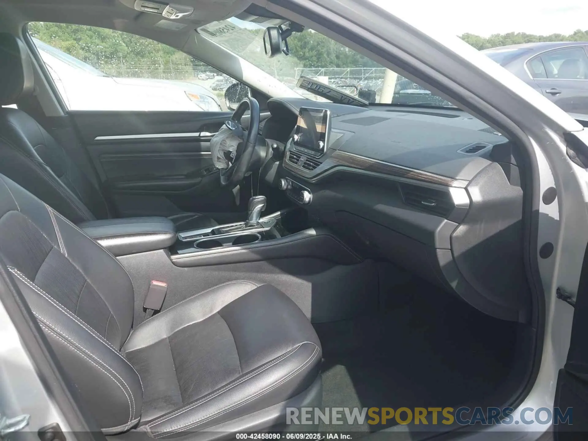 5 Photograph of a damaged car 1N4BL4EV8LC163306 NISSAN ALTIMA 2020